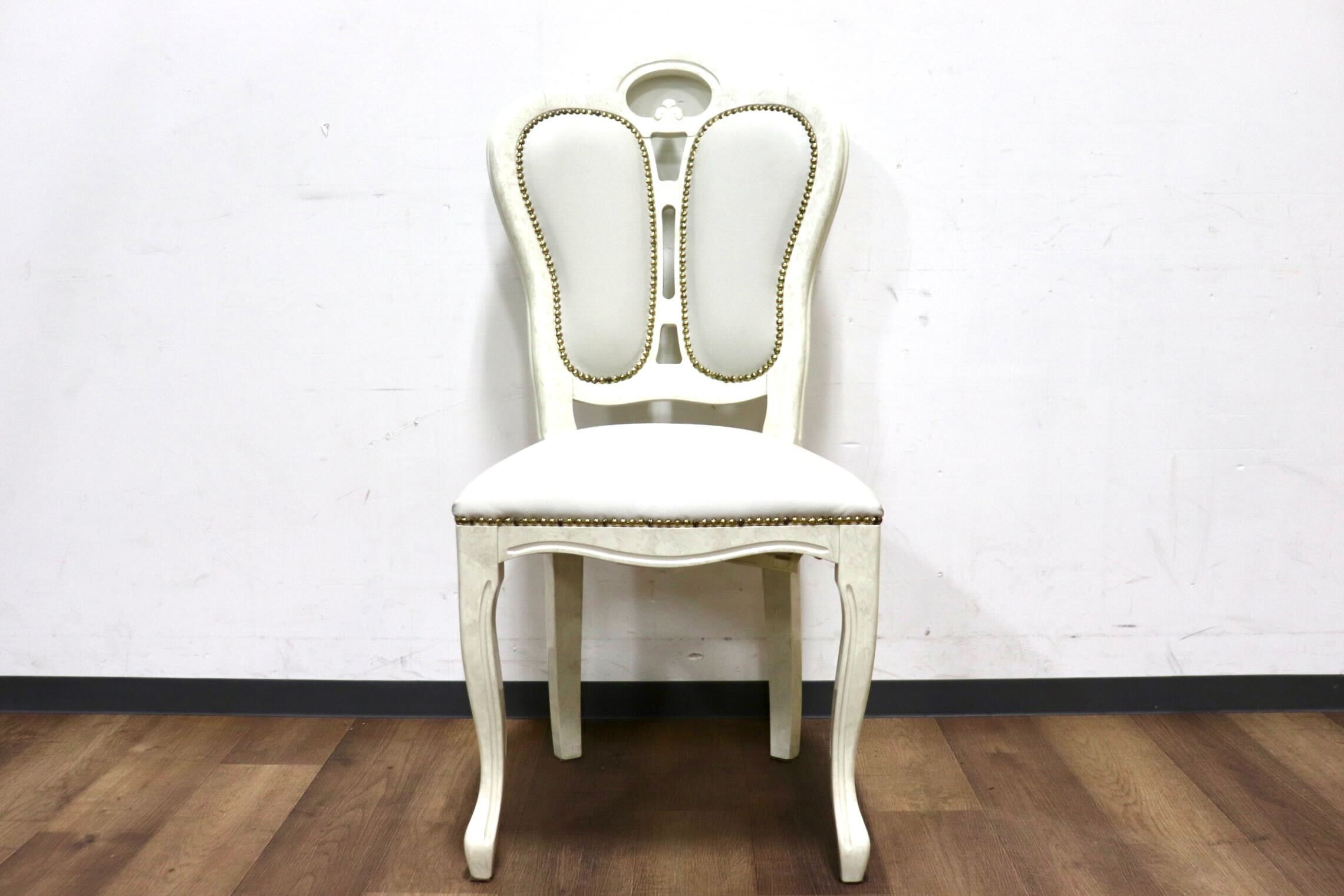 GMHN308A○Eddi Rose / エディローズ イタリア製 ダイニングチェア 食卓椅子 アームレスチェア 鋲打 猫脚 エレガント クラシック 輸入家具