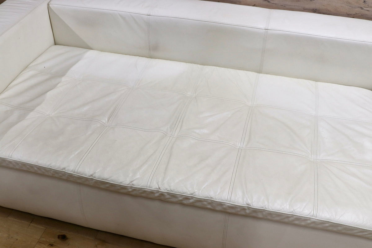 GMJS281B○BoConcept / ボーコンセプト Mezzo メッツォ 3人掛けソファ トリプルソファ 本革 レザー ホワイト 北欧デンマーク 定価約70万