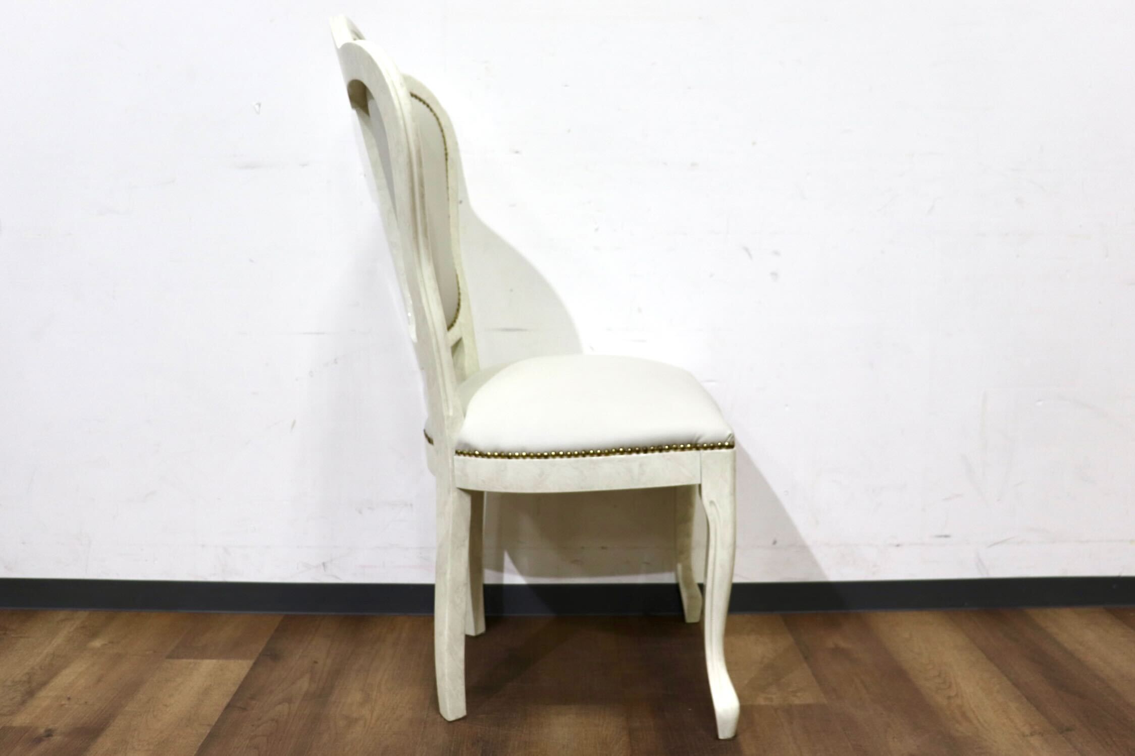 GMHN308B○Eddi Rose / エディローズ イタリア製 ダイニングチェア 食卓椅子 アームレスチェア 鋲打 猫脚 エレガント クラシック 輸入家具