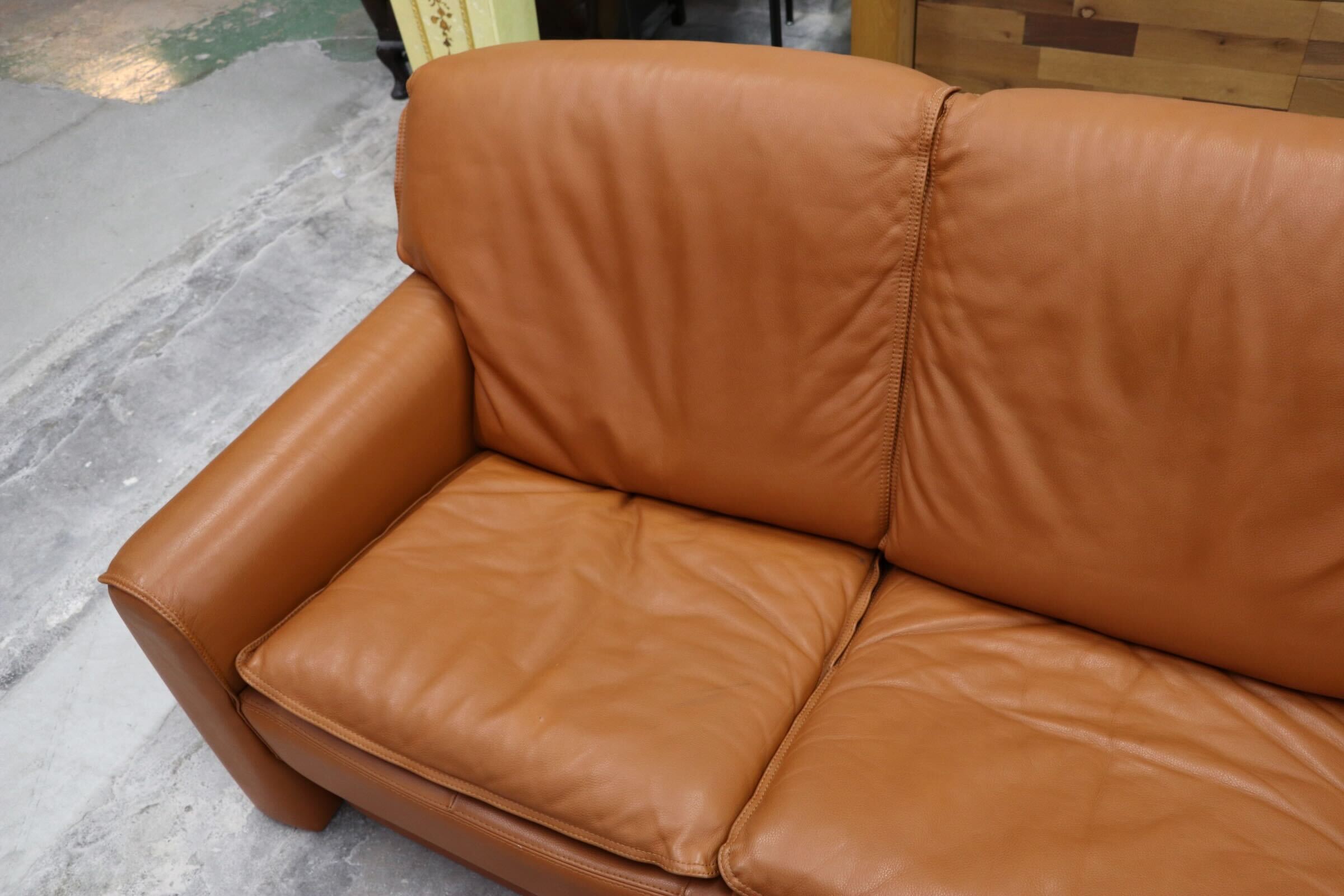 GMHK502○イタリアモダン 高級 クラシック 3人掛けソファ トリプルソファ 総革 ブラウン 長椅子 検)モビリア デセデ パオログッチ