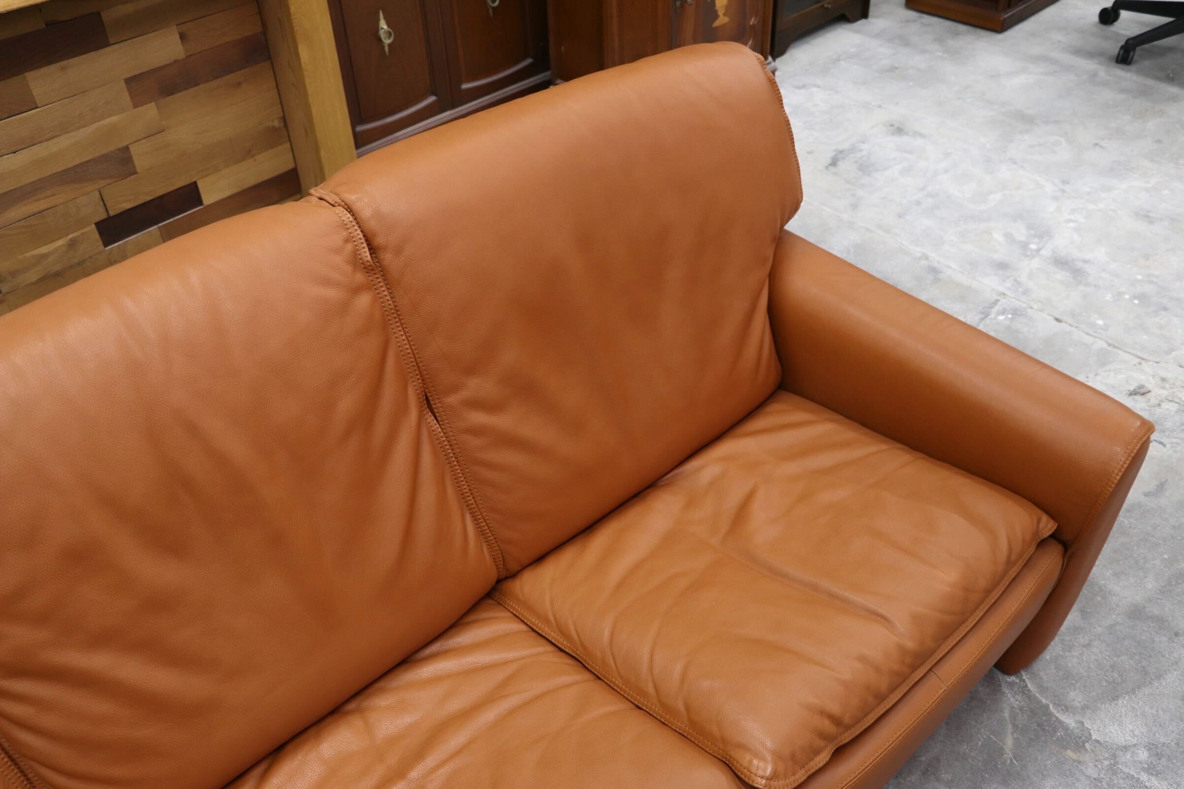 GMHK502○イタリアモダン 高級 クラシック 3人掛けソファ トリプルソファ 総革 ブラウン 長椅子 検)モビリア デセデ パオログッチ