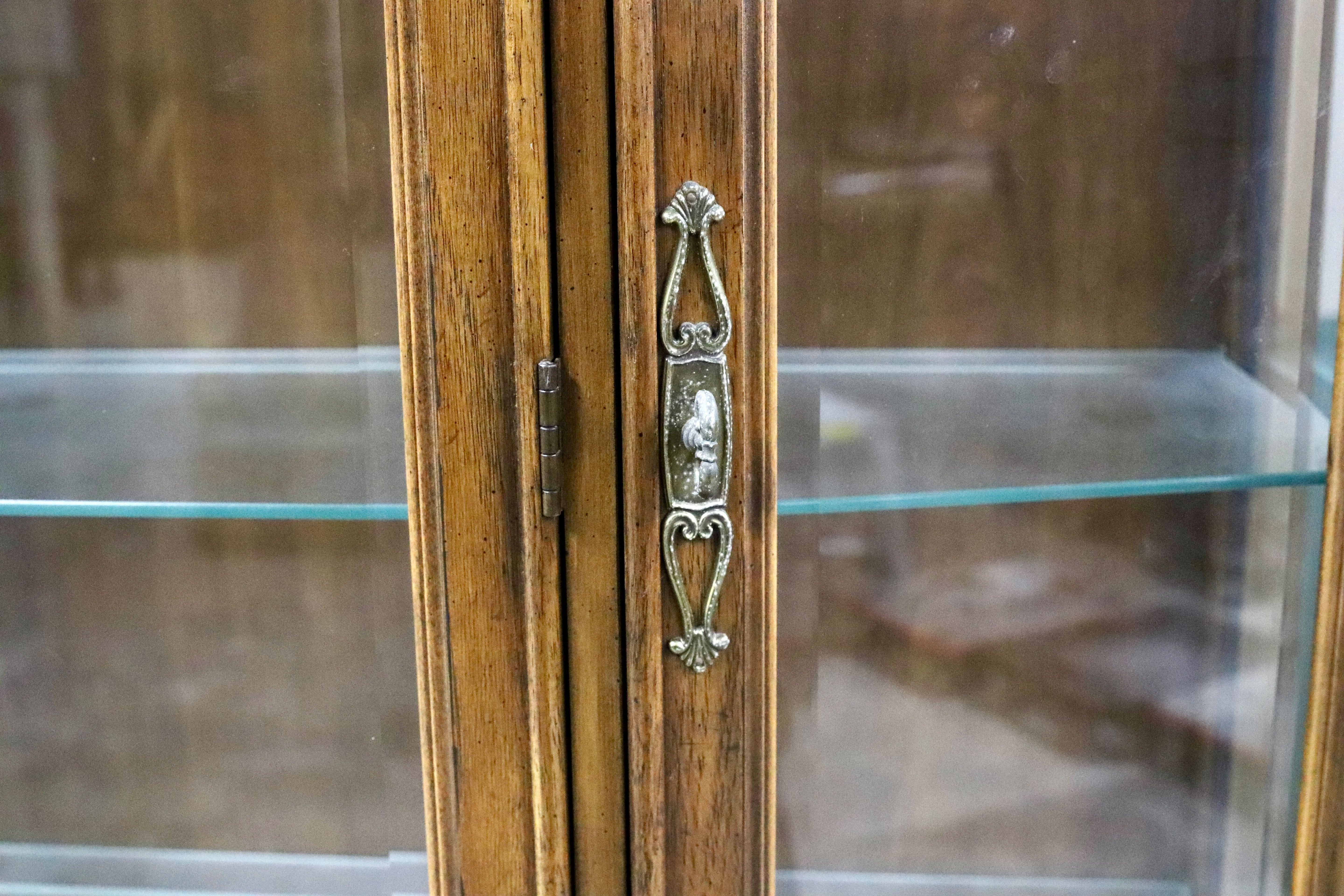 GMIK575○DREXEL HERITAGE / ドレクセルヘリテイジ キャビネット 飾り棚 クラシック キュリオ アメリカ ヴィンテージ カップボード