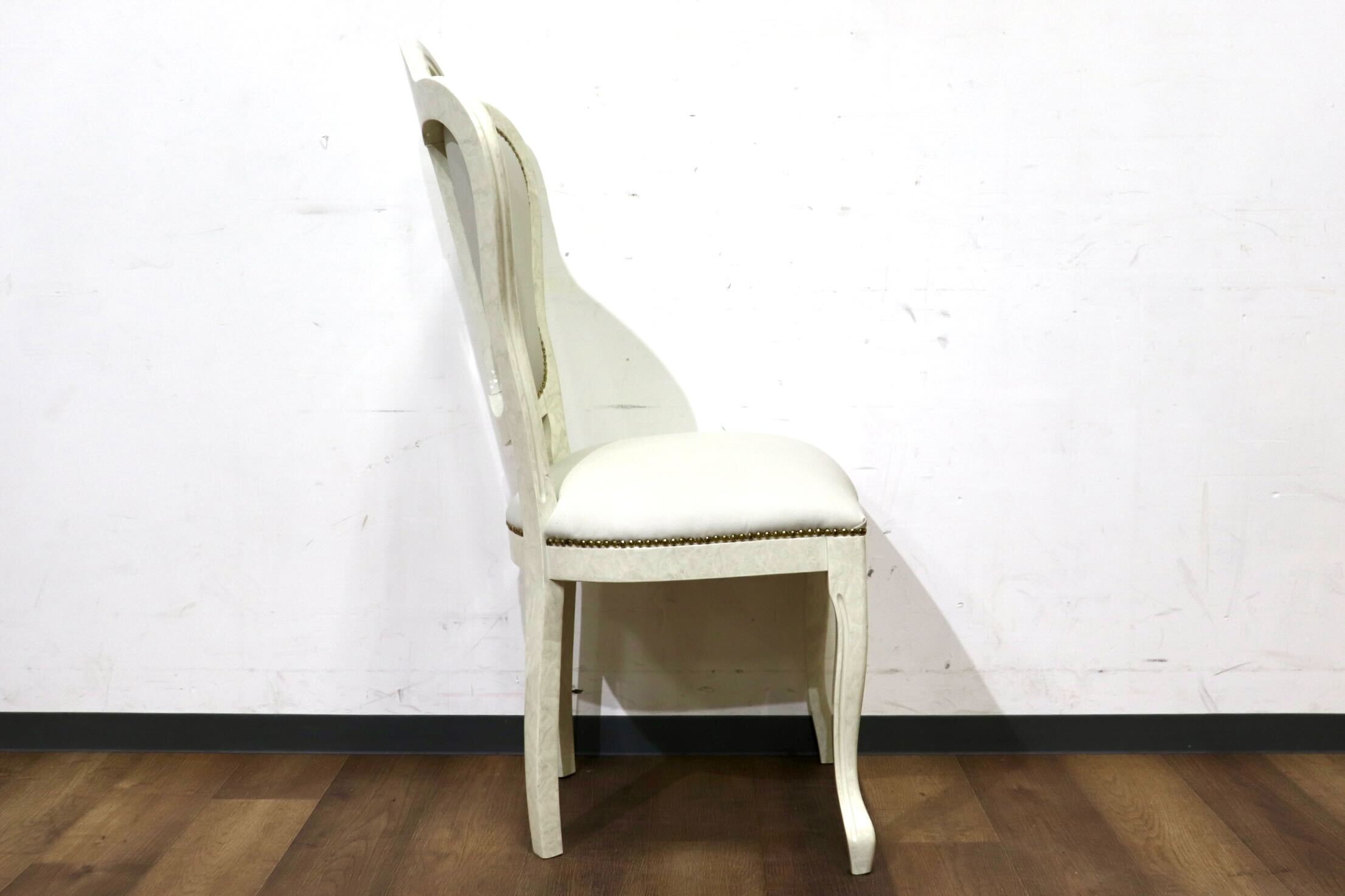 GMHN308C○Eddi Rose / エディローズ イタリア製 ダイニングチェア 食卓椅子 アームレスチェア 鋲打 猫脚 エレガント クラシック 輸入家具