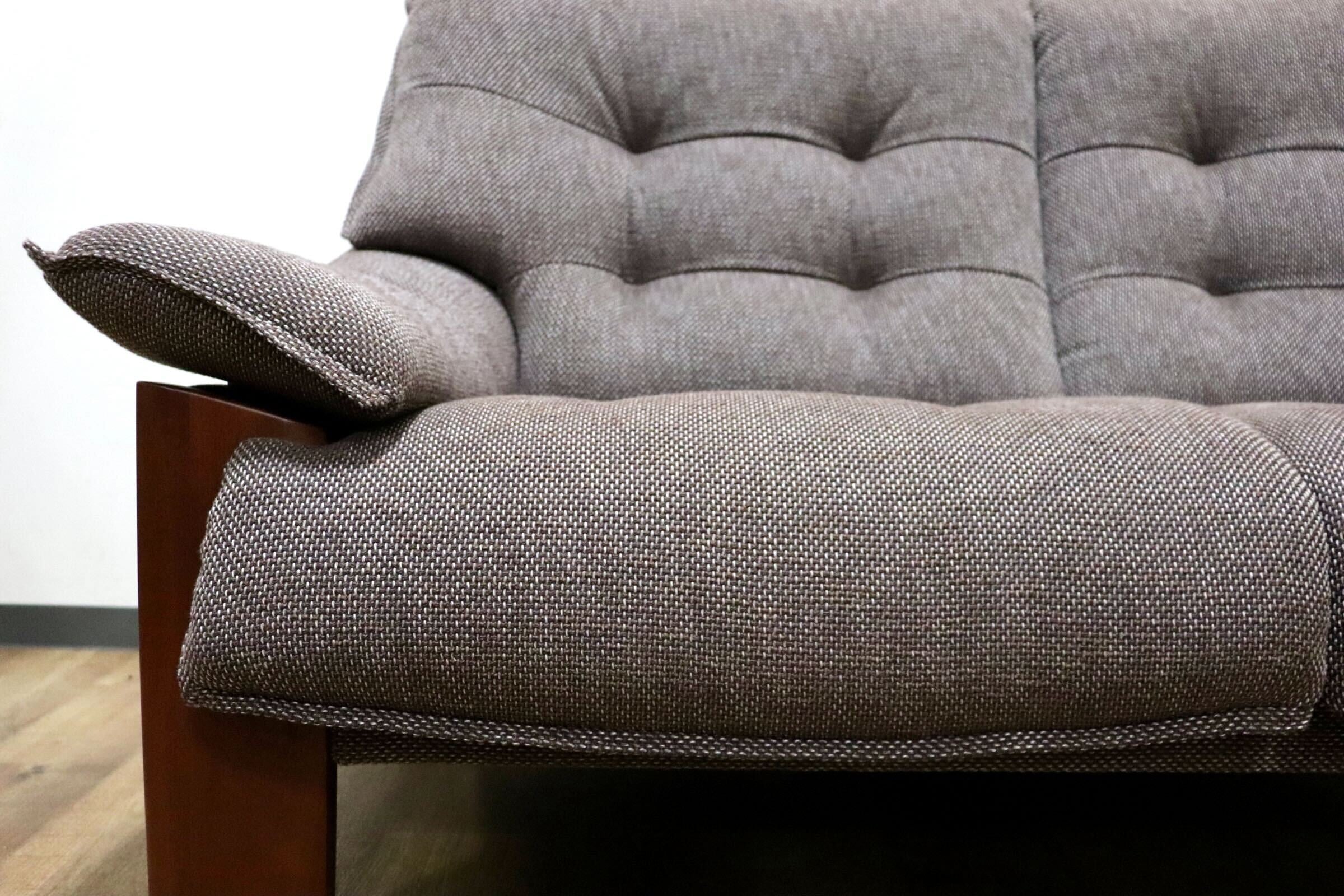 GMHK268○karimoku / カリモク UU49 2人掛けソファ ラブソファ 長椅子 右肘 ファブリック モダン 国産家具 定価約24万 展示品