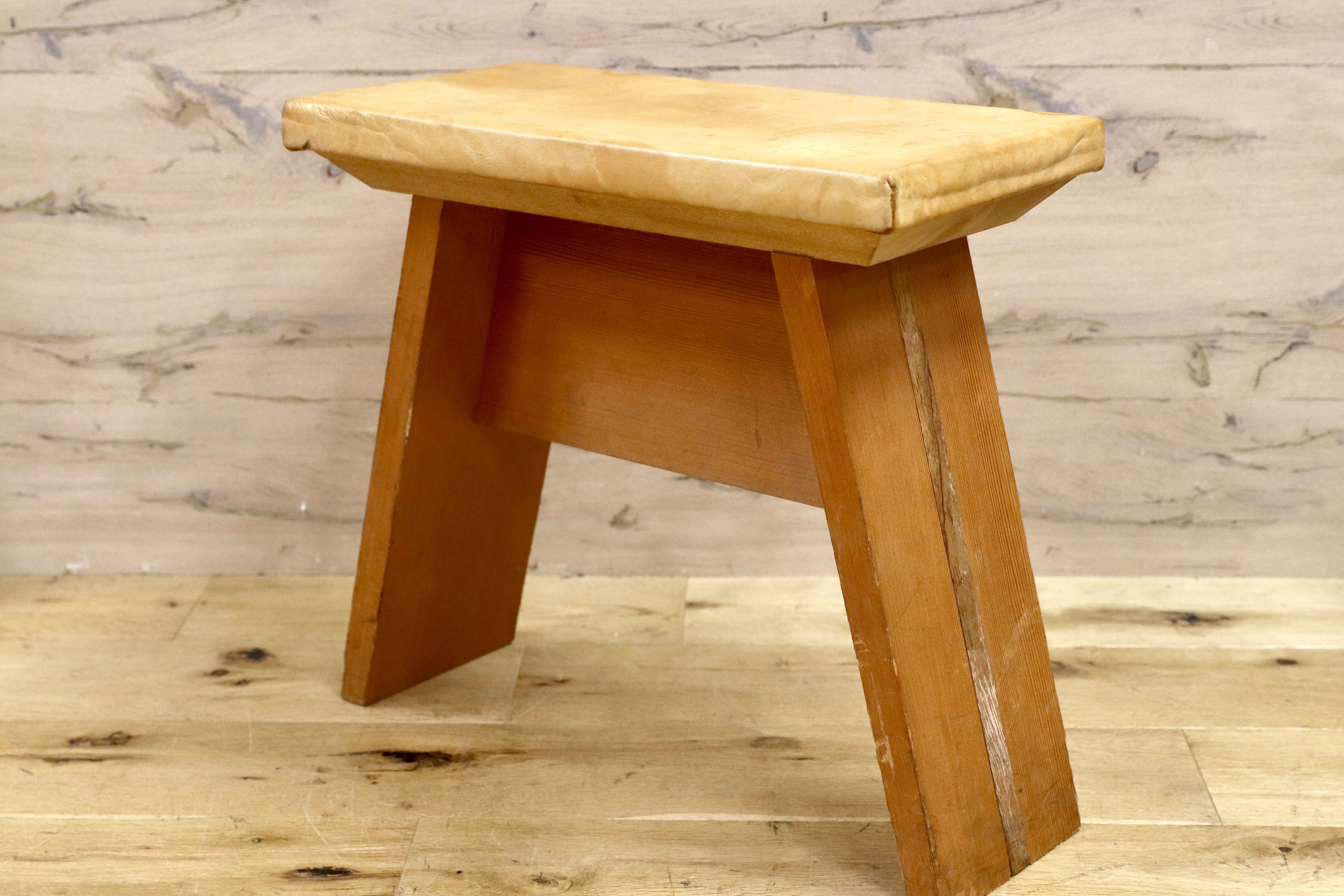 GMHS66○アンティーク スツール 椅子 革張り ヌメ革 オブジェ インテリア