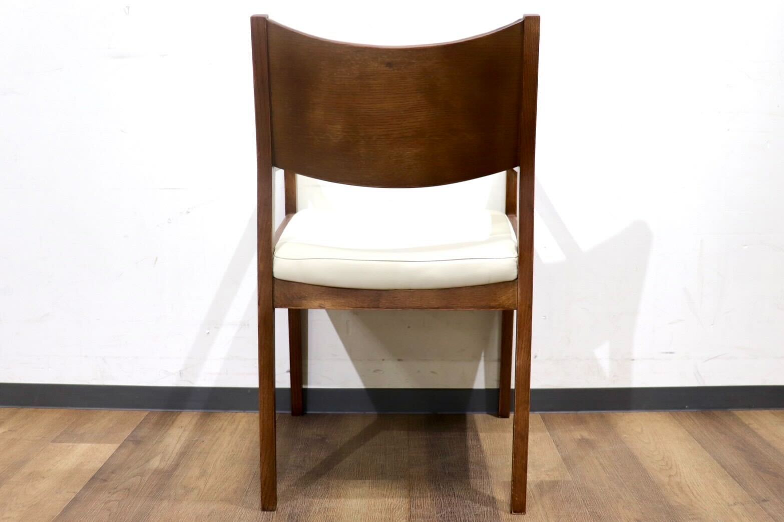 GMHN283G○MARGINAL / マージナル Chess MCH-200 ダイニングチェア アームチェア 椅子 チェア ホワイト シンプル 合皮 北欧スタイル 在庫品