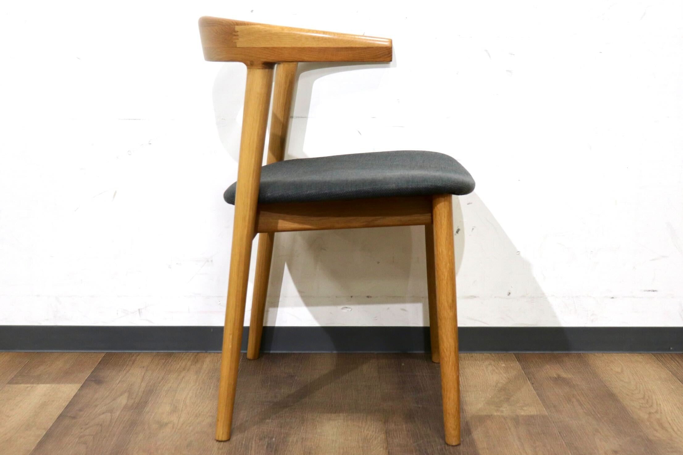 GMHN275D○北欧スタイル ダイニングチェア アームチェア 食卓椅子 椅子 チェア シンプル ナチュラル グレー オーク材 モダン 検) TOMOSU