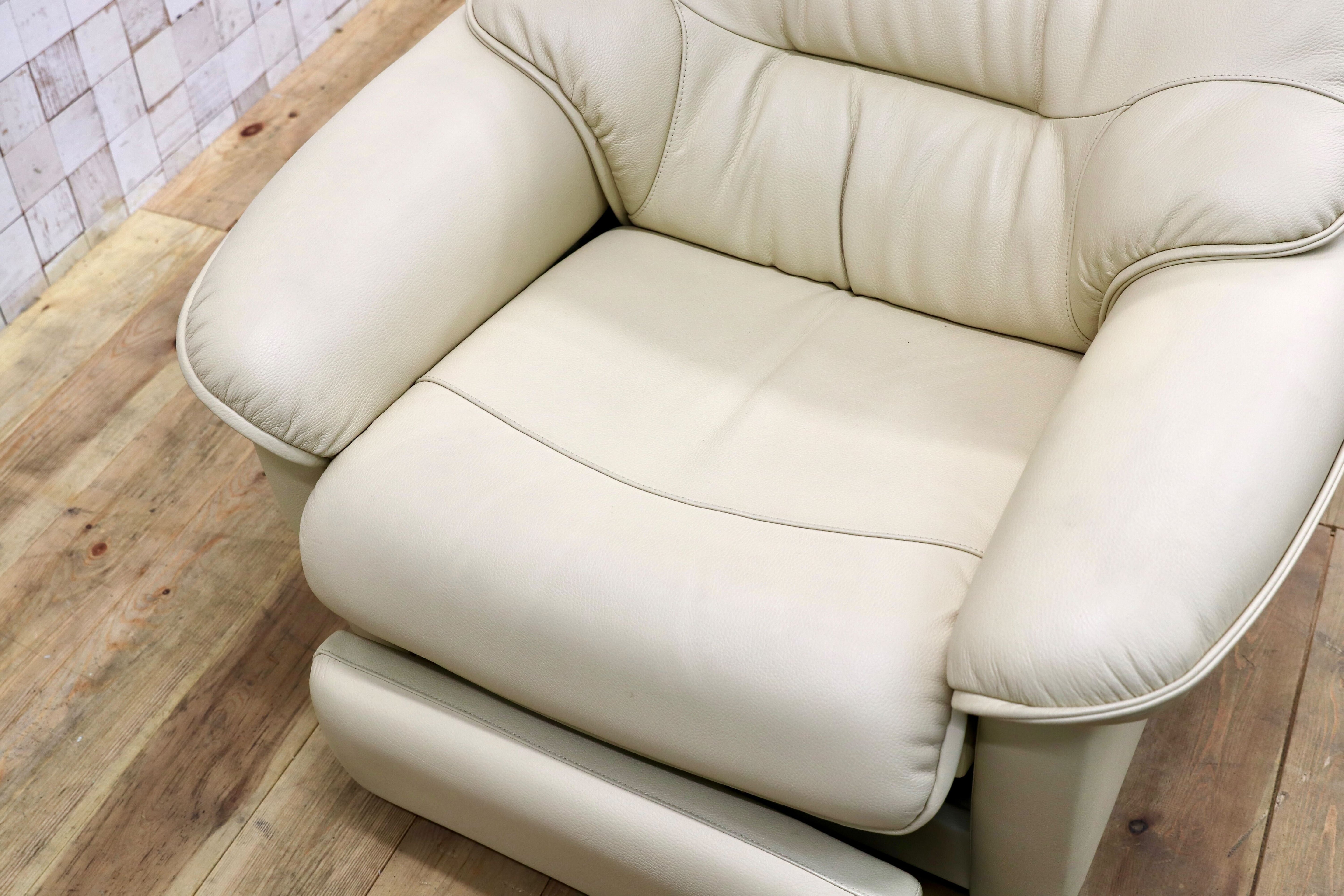 GMIS308○冨士ファニチア / FUJI FURNITURE 1人掛けソファ シングルソファ 本革 クリーム色 回転チェア ラウンジチェア リクライニング