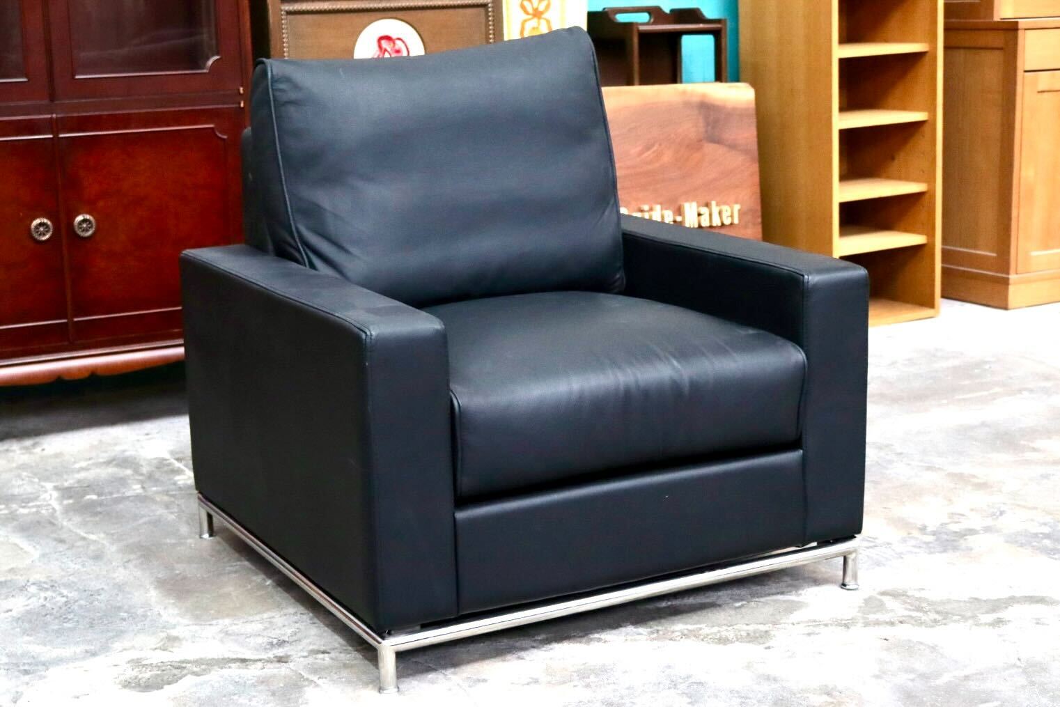 GMIK881○crastina / クラスティーナ ULTIMA ウルティマ 1人掛けソファ シングルソファ アームチェア 本革 モダン