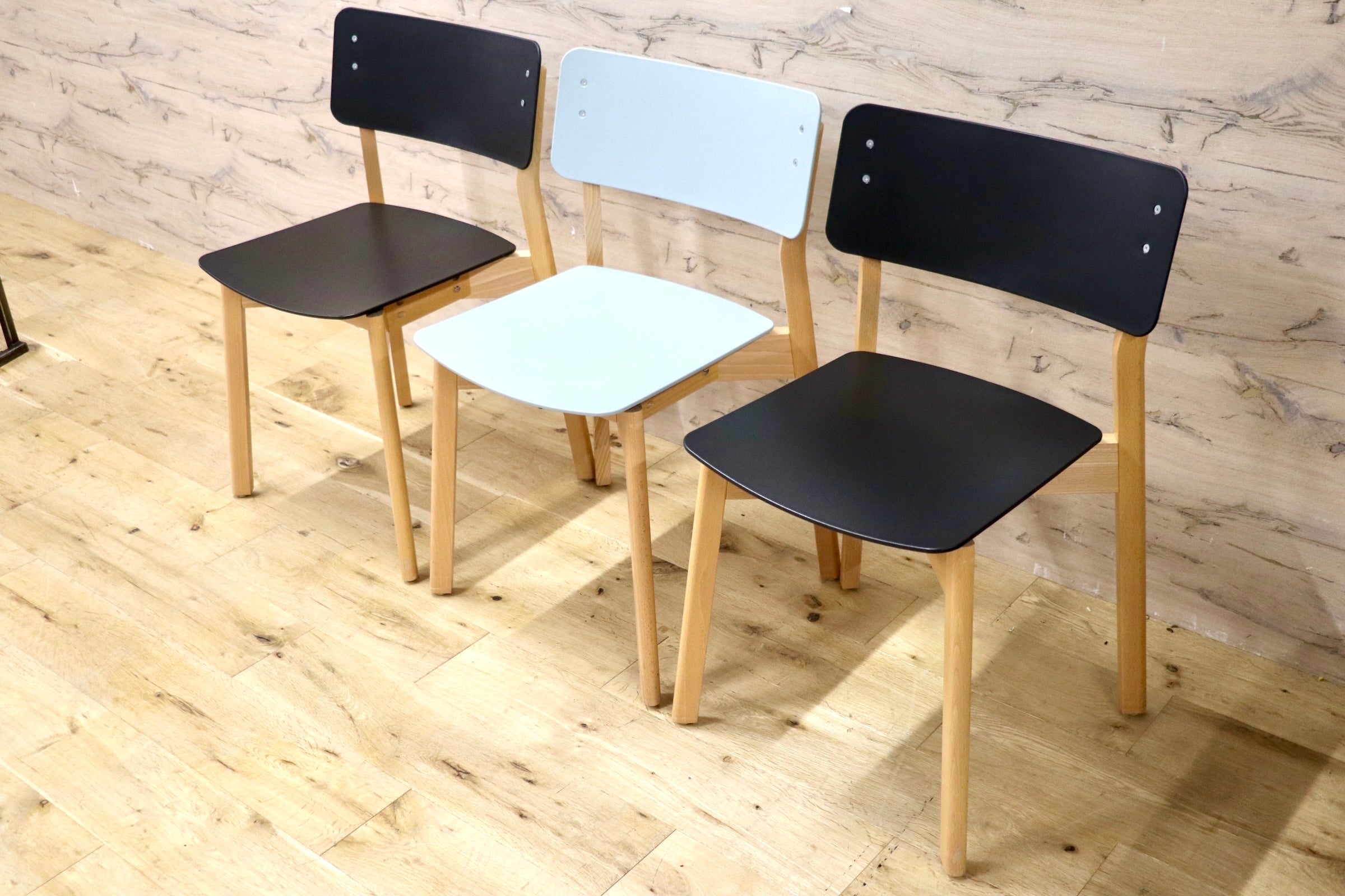 GMJK213B◯KOKUYO / コクヨ Plocka プロッカ スタッキングチェア ミーティングチェア ダイニングチェア 椅子 3脚セット オフィス 北欧