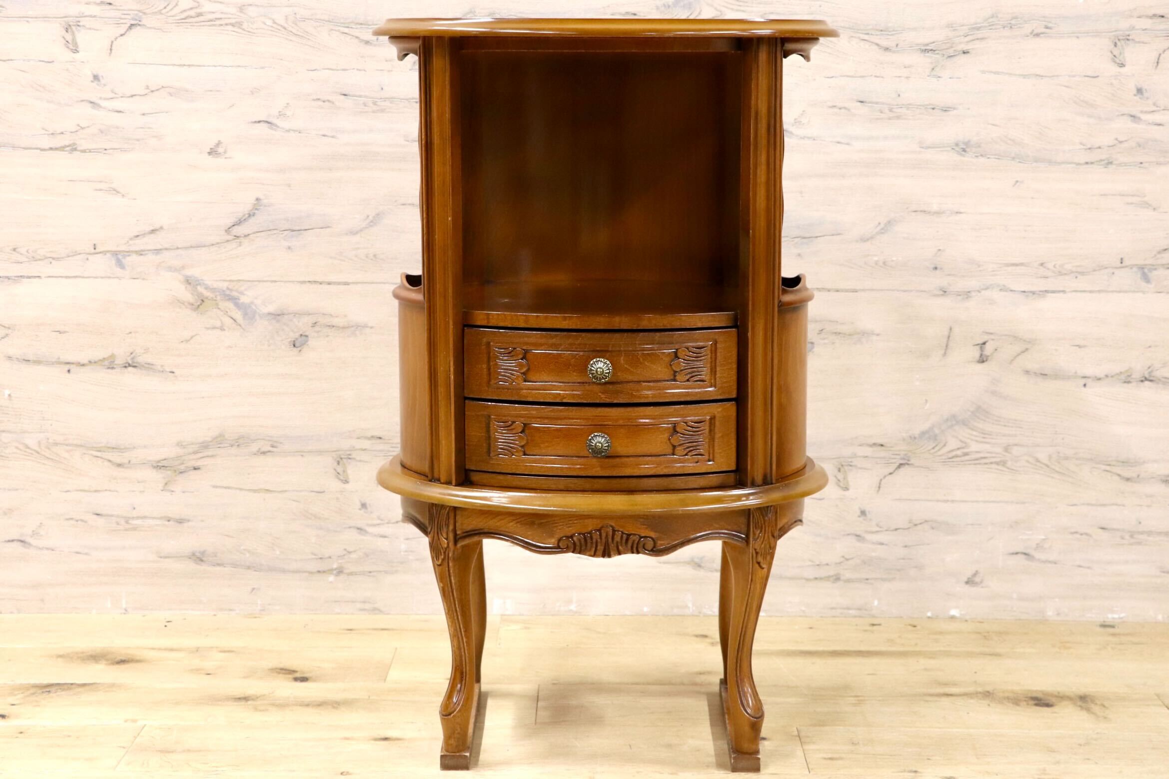 GMIK833○イタリア製 サイドテーブル ラウンドチェスト コンソール ナイトテーブル クラシック 猫脚 2段引き出し 木製 電話台 彫刻