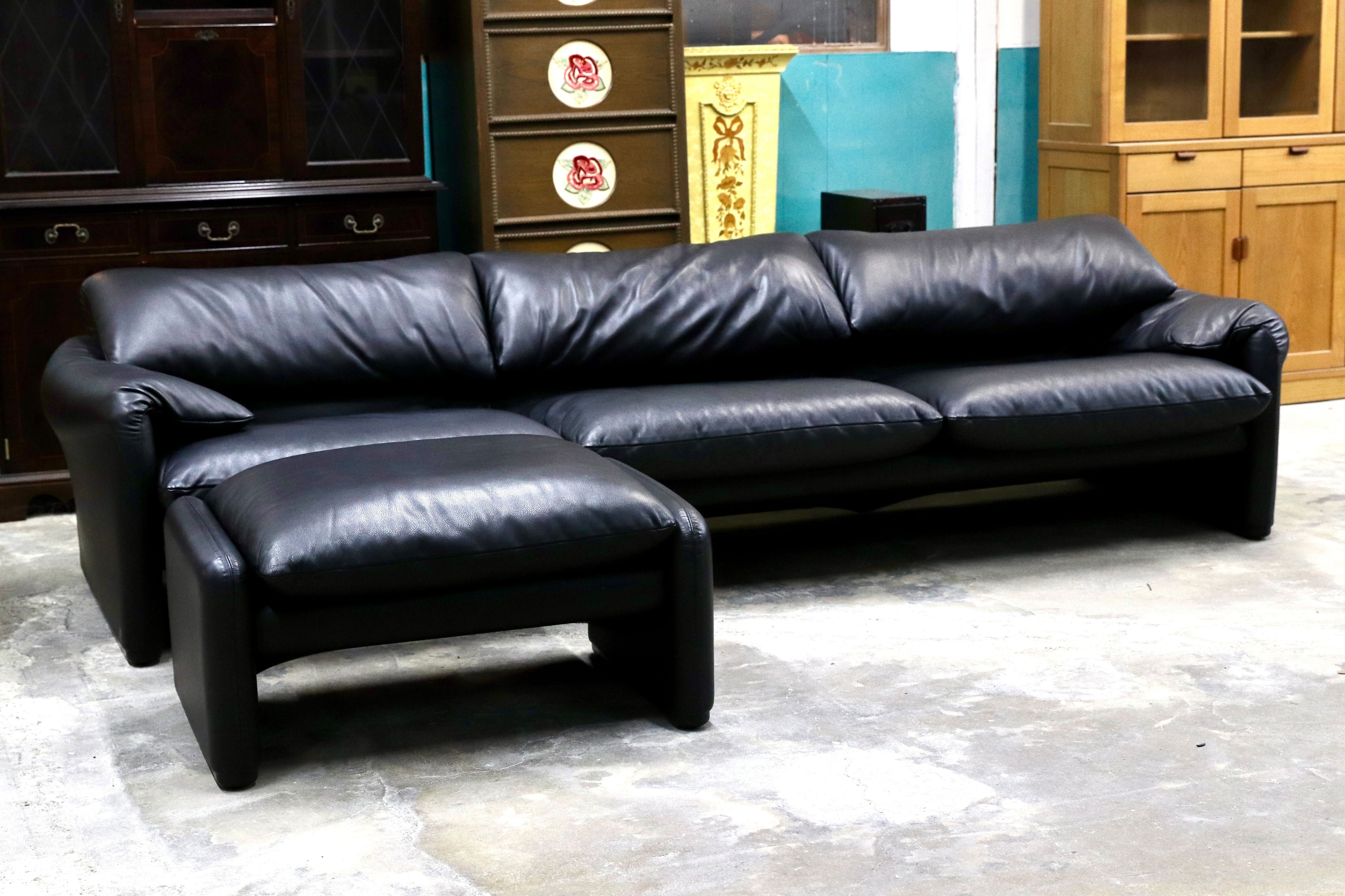 GMIK601○Cassina / カッシーナ MARALUNGA マラルンガ 3人掛けワイド トリプルソファ ヴィコ・マジストレッティ オットマンセット 約344万