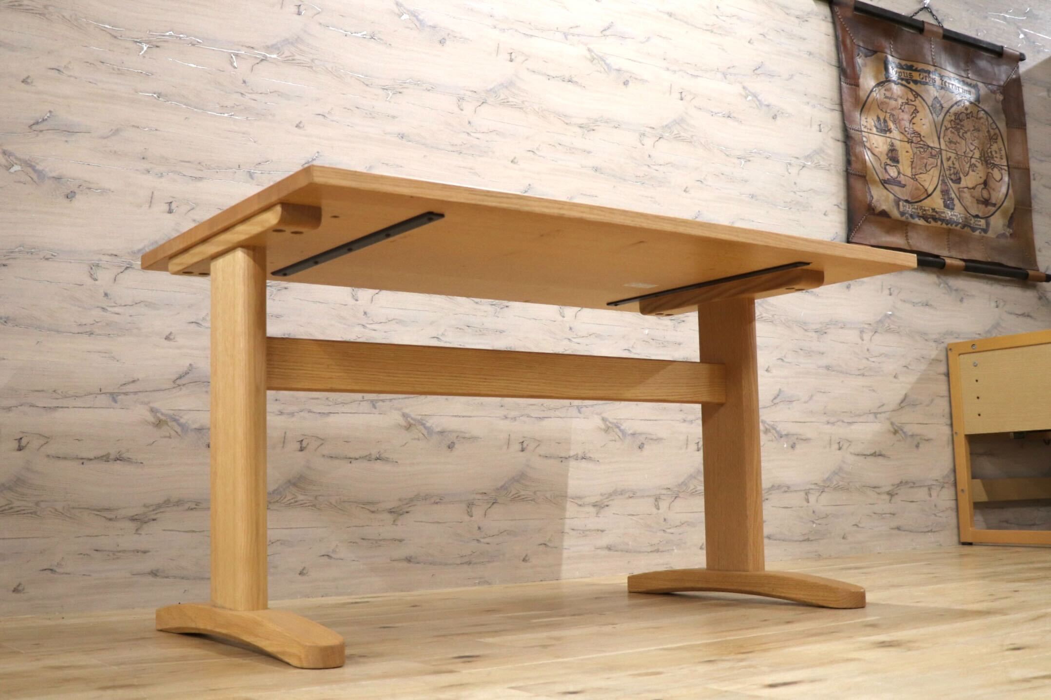 GMJK108○柏木工 / KASHIWA ダイニングテーブル 食卓テーブル オーク材 ナチュラル 飛騨家具 展示品