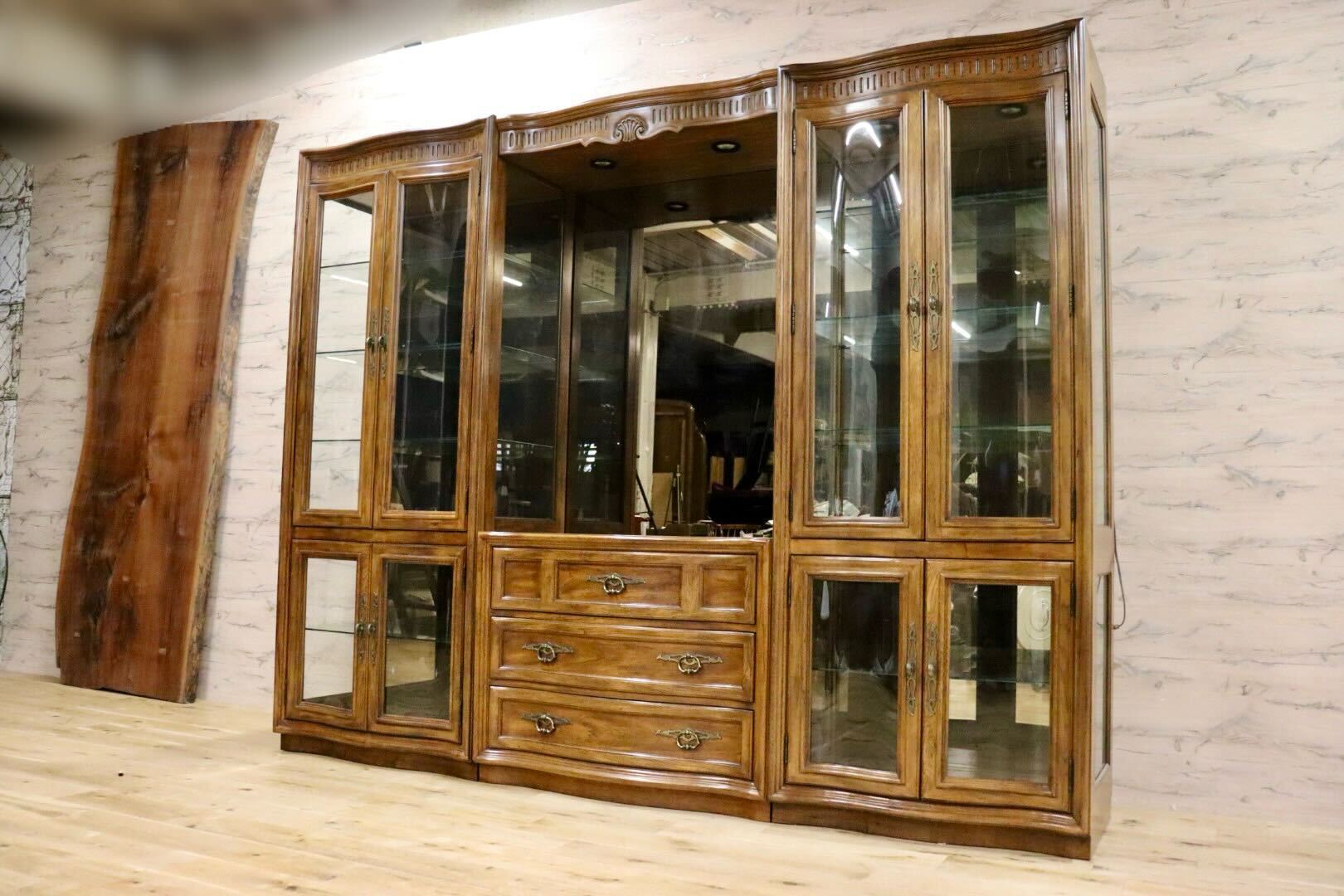 GMHH323○DREXEL HERITAGE /ドレクセルヘリテイジ Grand Villa グランドヴィラ ガラスキャビネット 飾り棚 最高級 約280万※発送不可