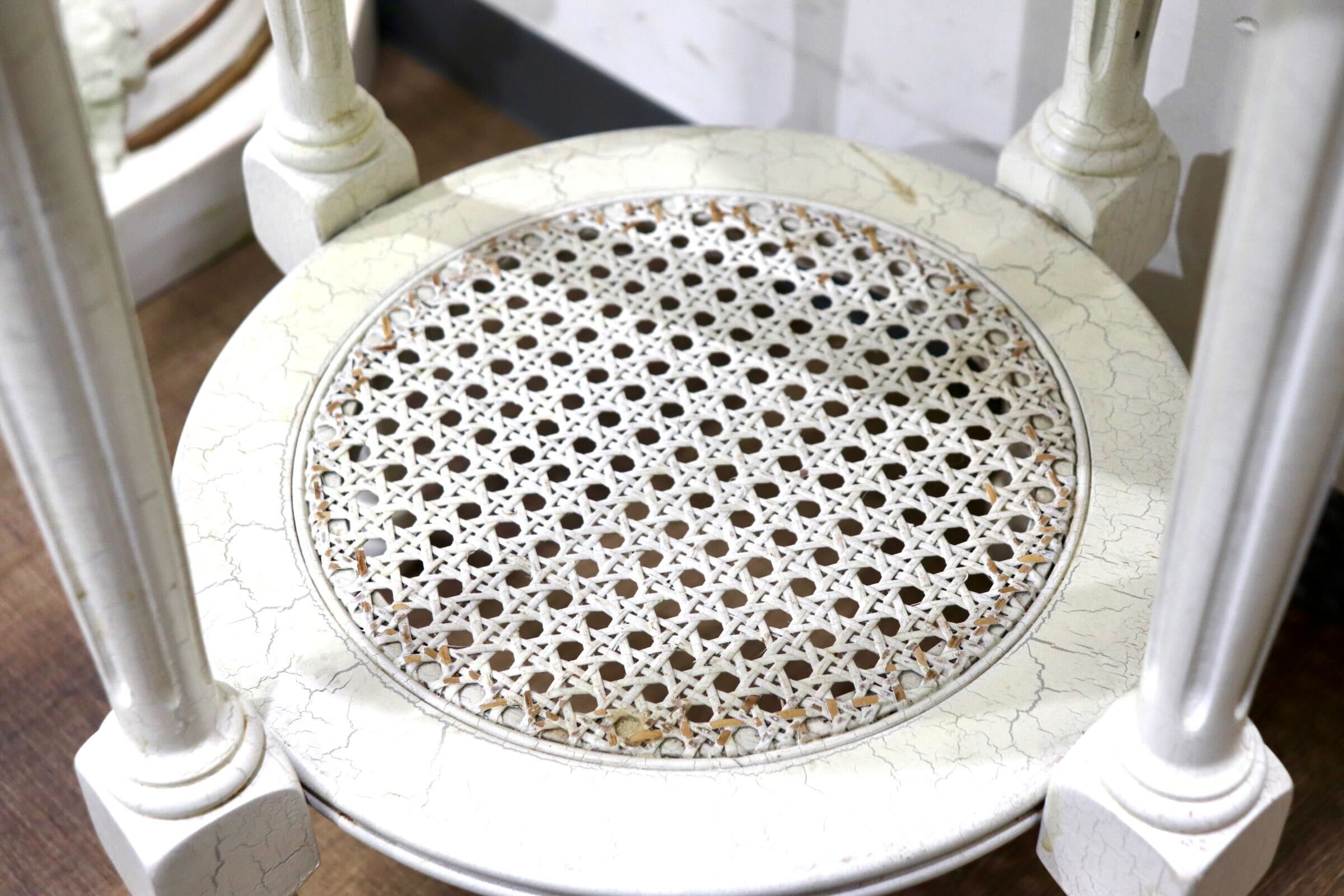 GMHS421○西洋 アンティーク サイドテーブル 円形 飾り台 花台 電話台 ロココ調 姫系 シャビーシック エレガント クラシック