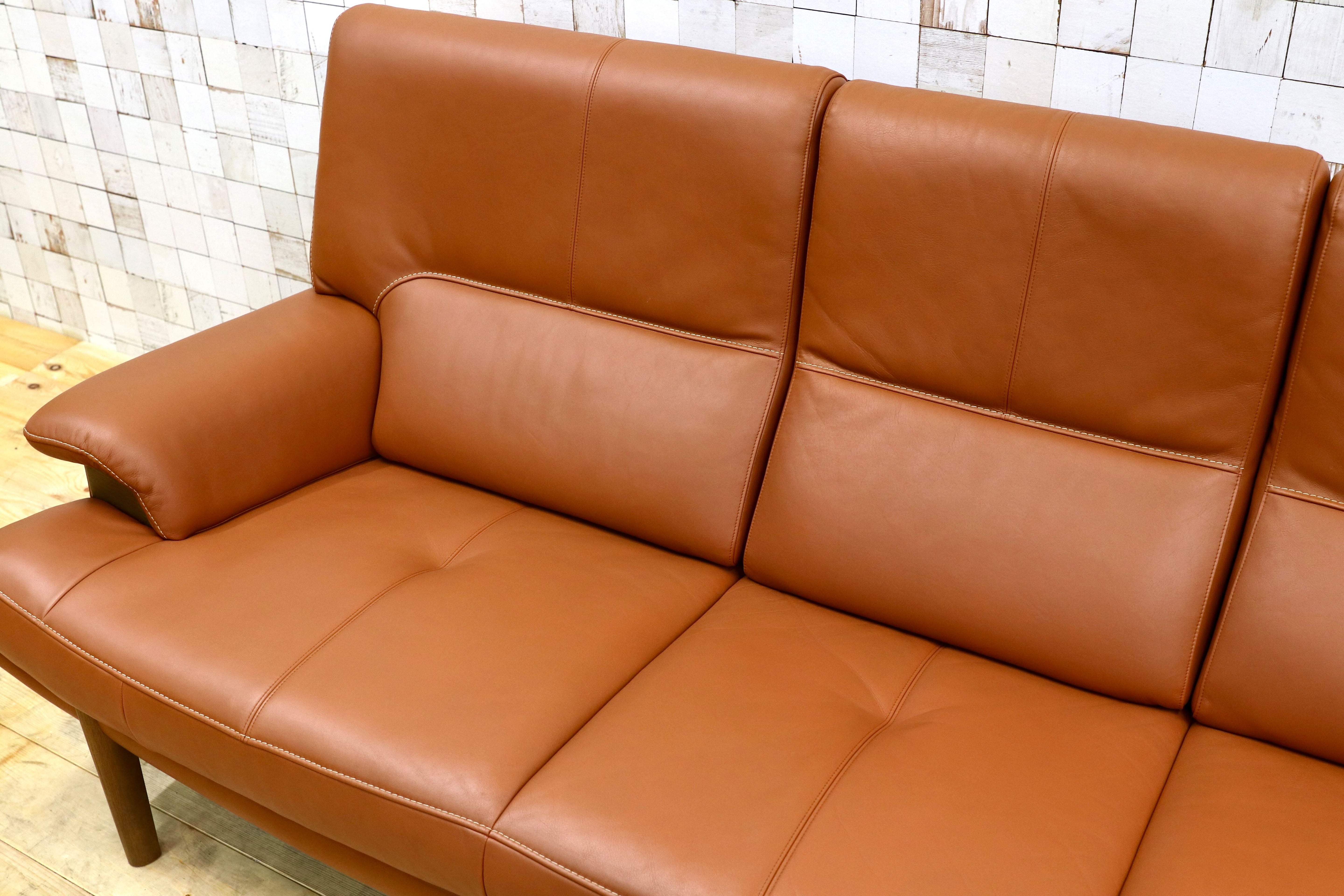 GMHH245○karimoku / カリモク 3人掛けソファ+オットマン 本革 リーベルブラウン トリプルソファ 国産家具 ZU25シリーズ 定価約44.5万