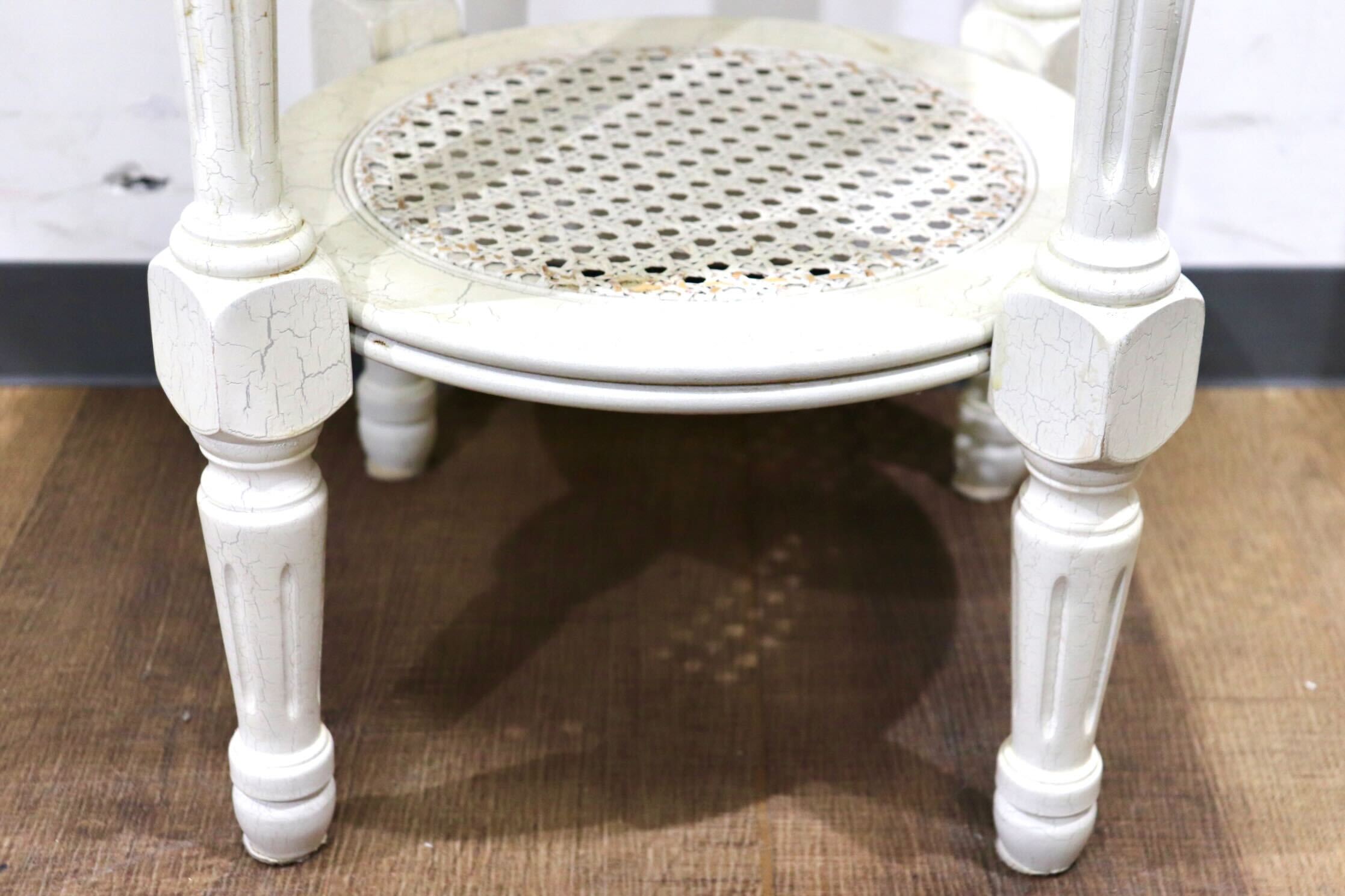 GMHS421○西洋 アンティーク サイドテーブル 円形 飾り台 花台 電話台 ロココ調 姫系 シャビーシック エレガント クラシック