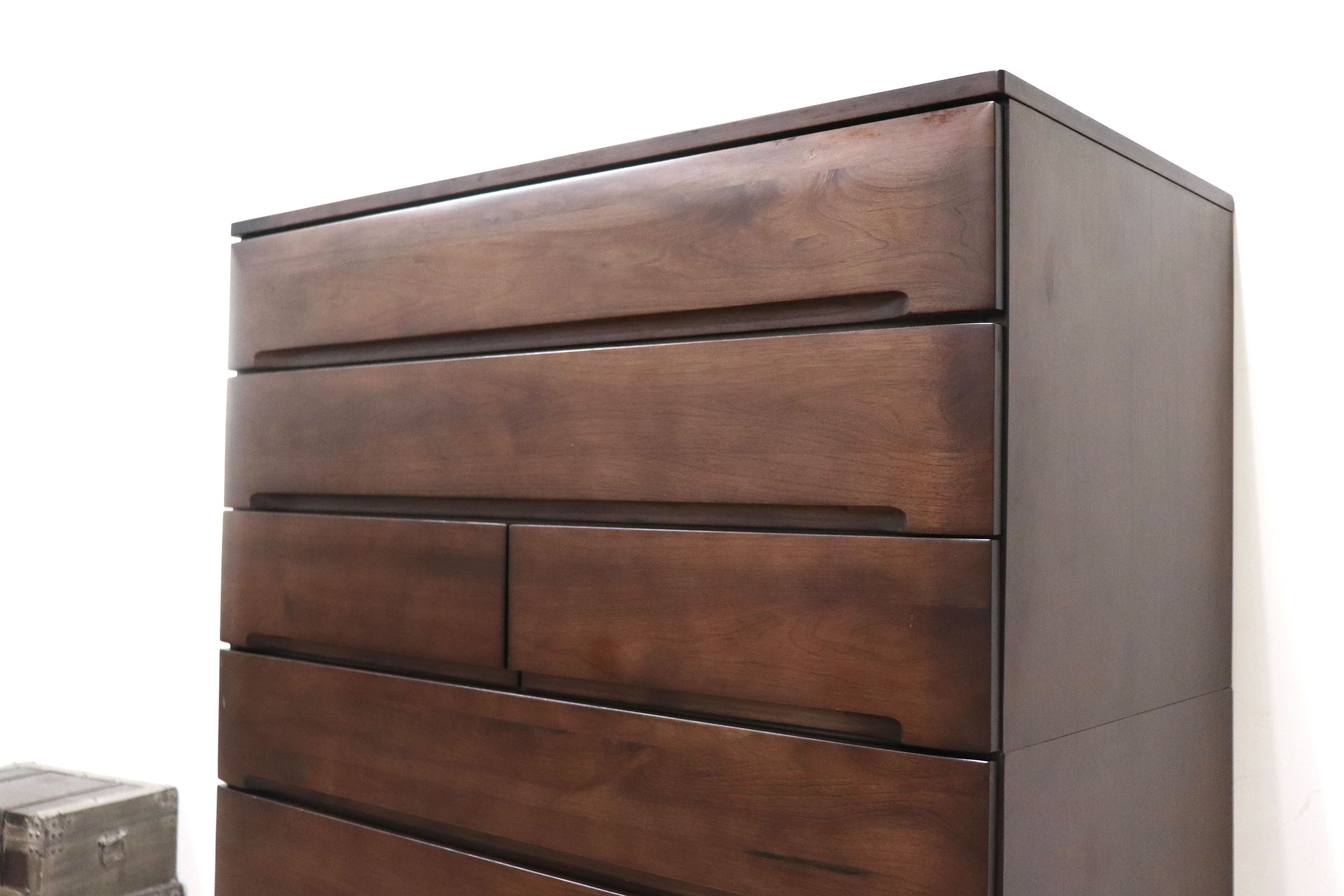 GMHS31○IDC大塚家具 7段チェスト 整理箪笥 ハイチェスト 収納家具 洋服タンス ウォールナット材 桐材 北欧スタイル モダン 定価約40万