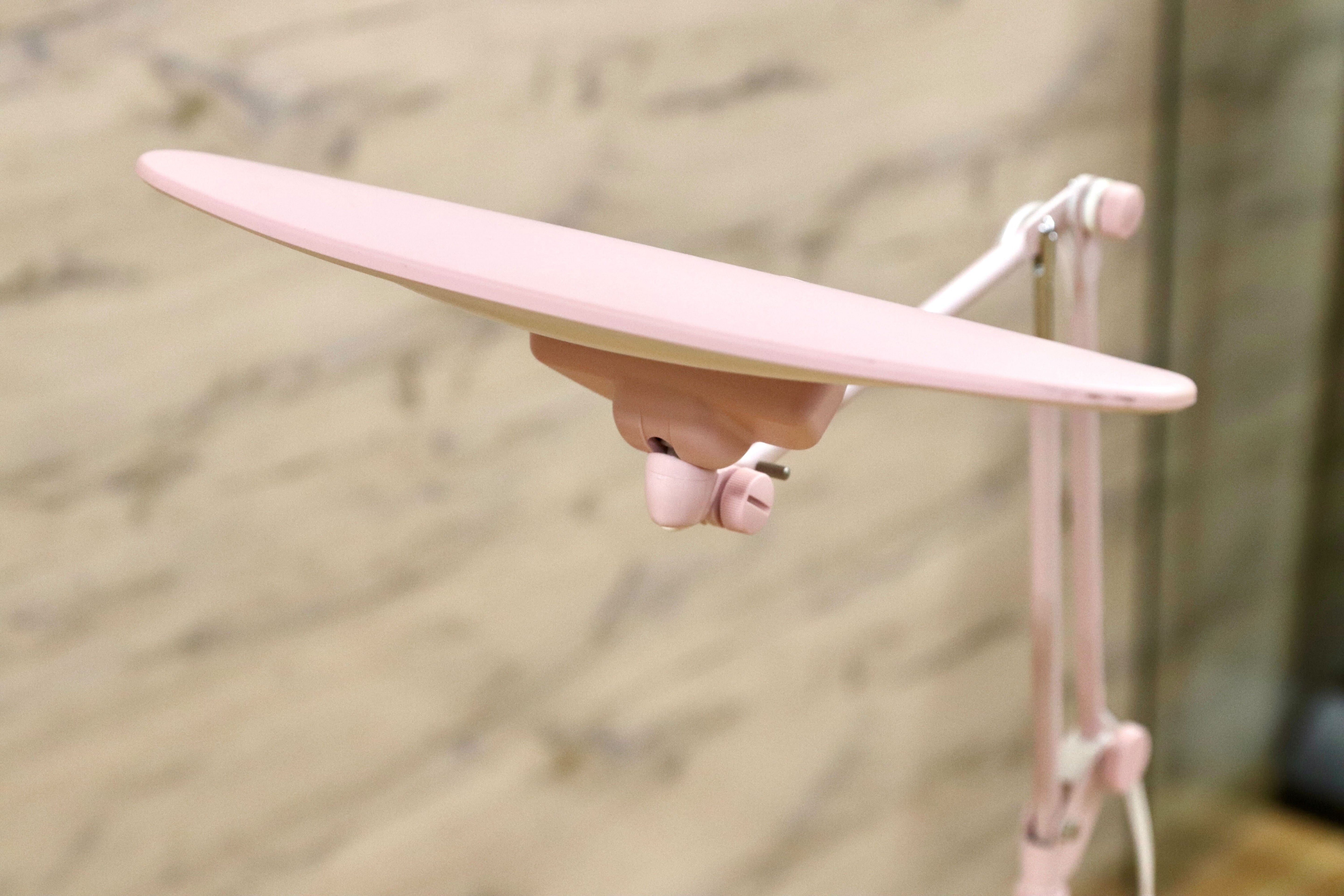 GMHH51○ACTUS / アクタス デスク照明 スワン電器株式会社 16年製 ピンク 日本製 100V 13W 約1.5万