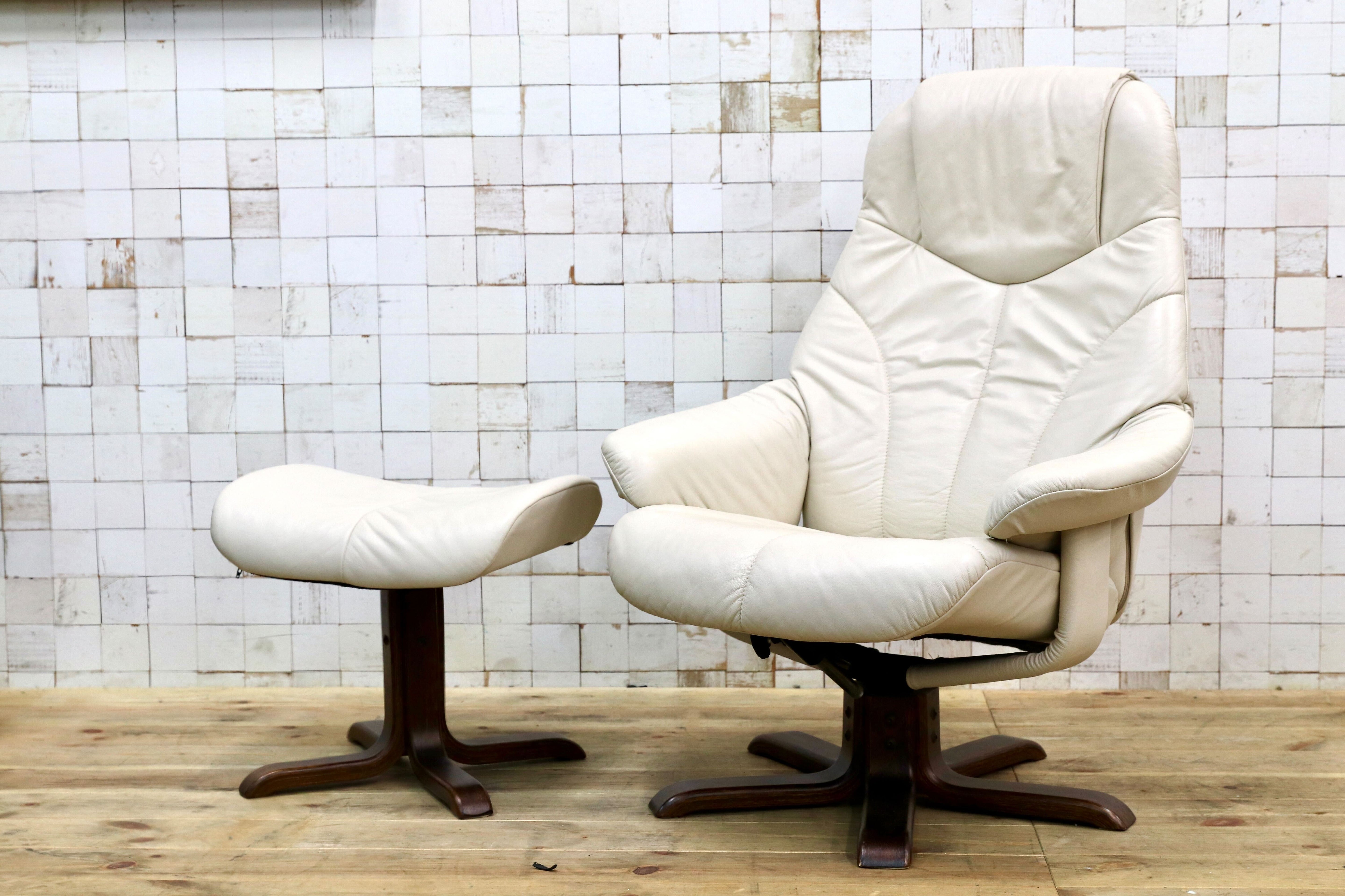 GMIK590○Hjellegjerde / イエリアーダ リクライニングチェア パーソナルチェア 回転椅子 オットマン レザー ノルウェー 北欧家具