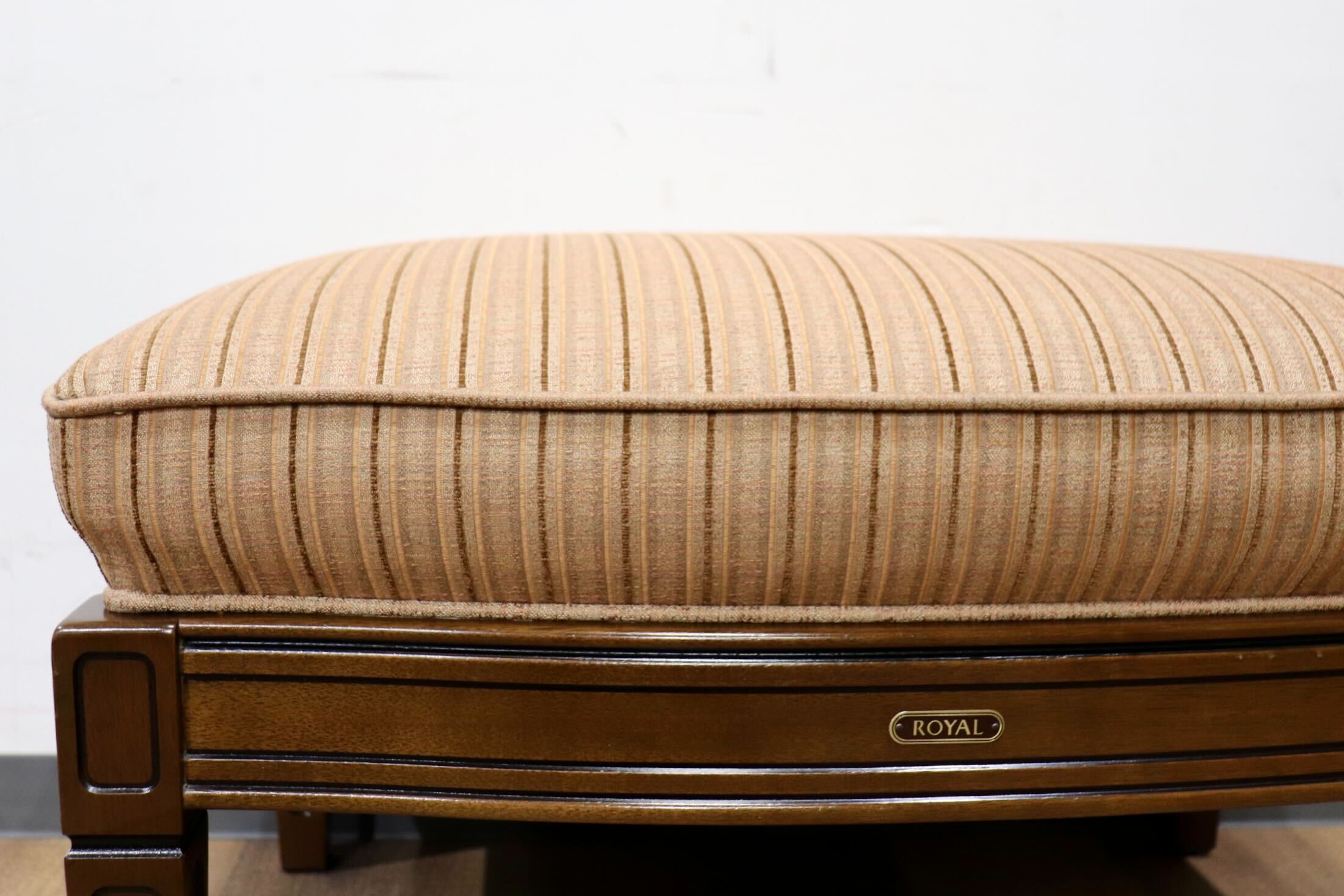 GMHS412○maruni / マルニ 地中海 ROYAL ロイヤル シャルル オットマン フットスツール ファブリック クラシック 定価約9万 展示品