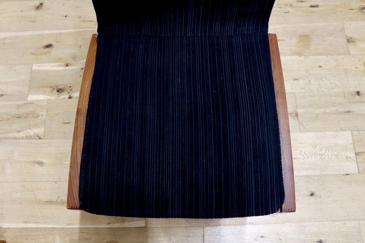 GMJS291A◯BoConcept / ボーコンセプト CUVE カーブ ダイニングチェア 食卓椅子 アームレスチェア カバーリング モダン 2脚セット