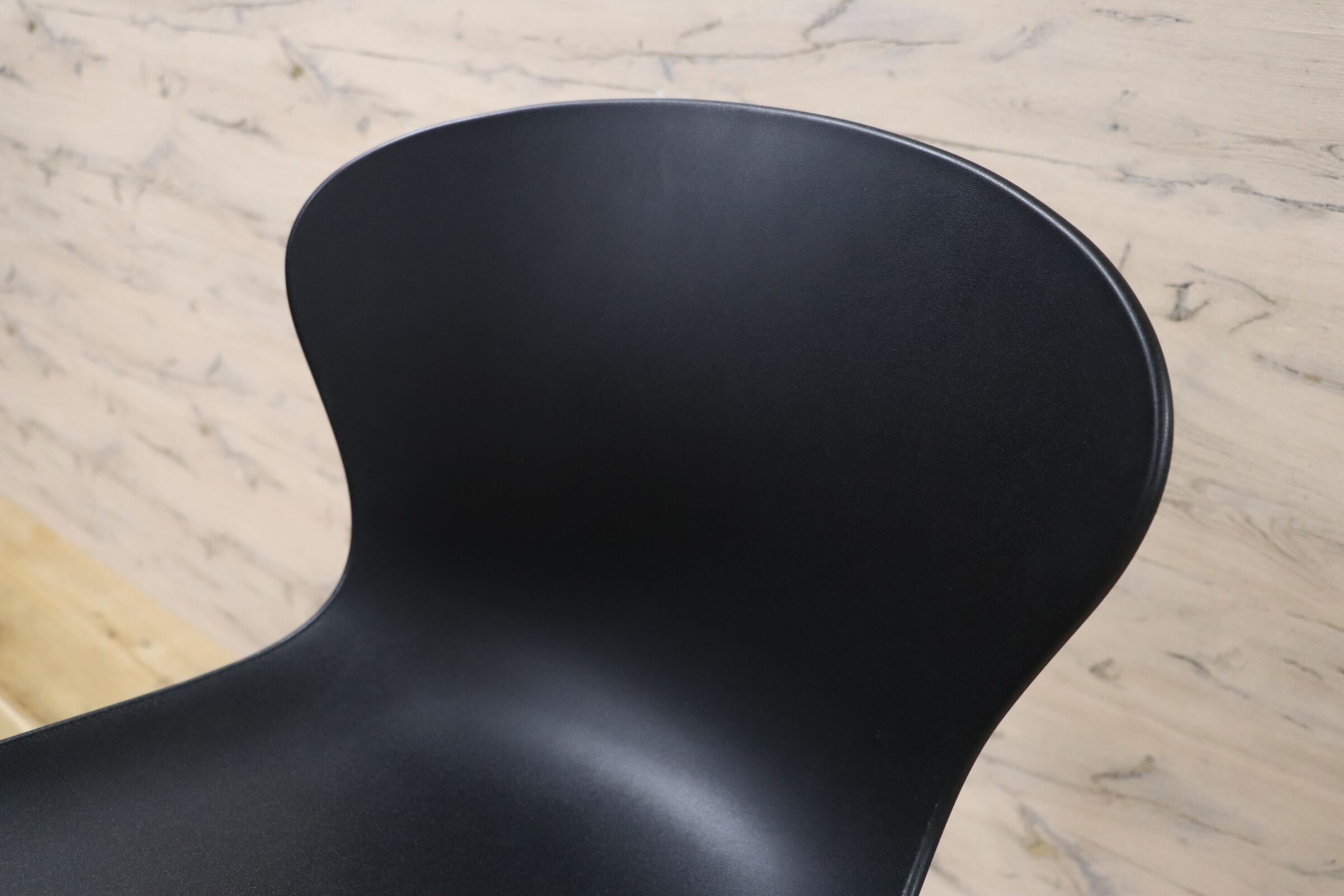 GMHS426A○BoConcept / ボーコンセプト Adelaide アデレード カウンターチェア ブラック Henrik Pedersen 椅子 デンマーク 北欧 展示品