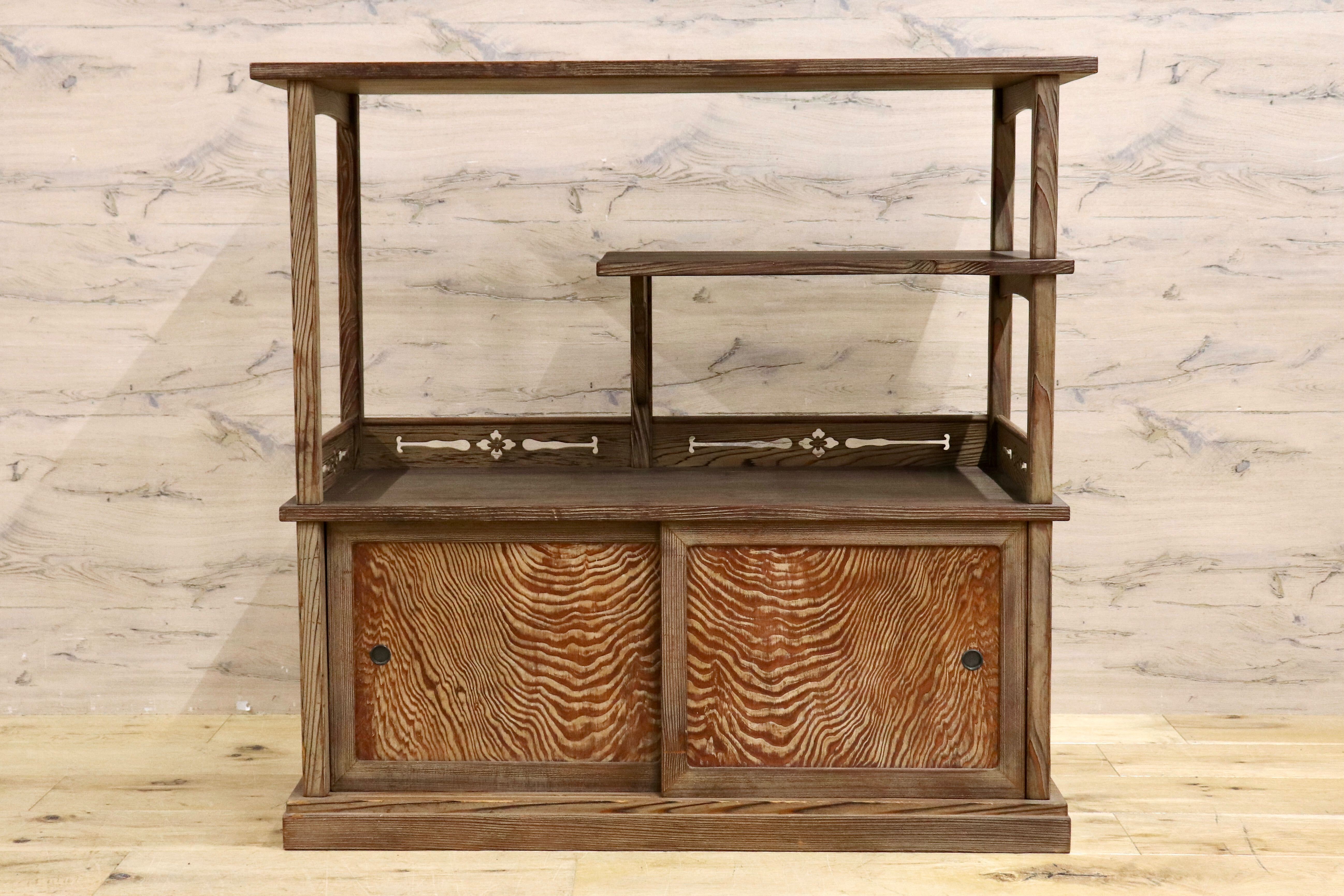 GMIS64○茶棚 茶箪笥 飾り棚 戸棚 無垢 透し彫り 和家具 和室 和モダン 古道具 古民家 アンティーク ヴィンテージ レトロ