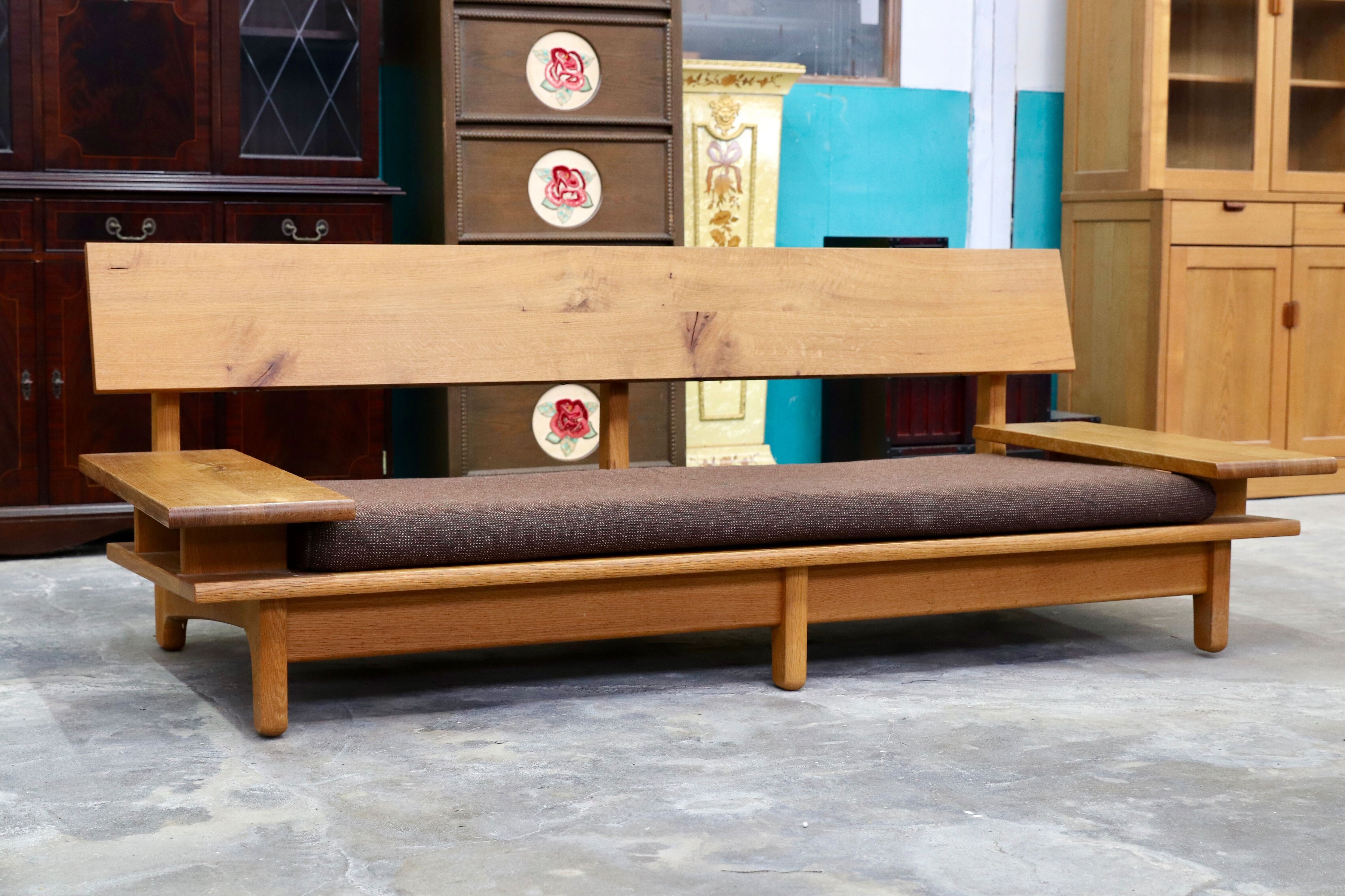 GMIK612A○飛騨産業 / HIDA キツツキ 森のとこば 3人掛けソファ トリプルソファ オーク無垢材 長椅子 IDC大塚家具 節入り 約36万