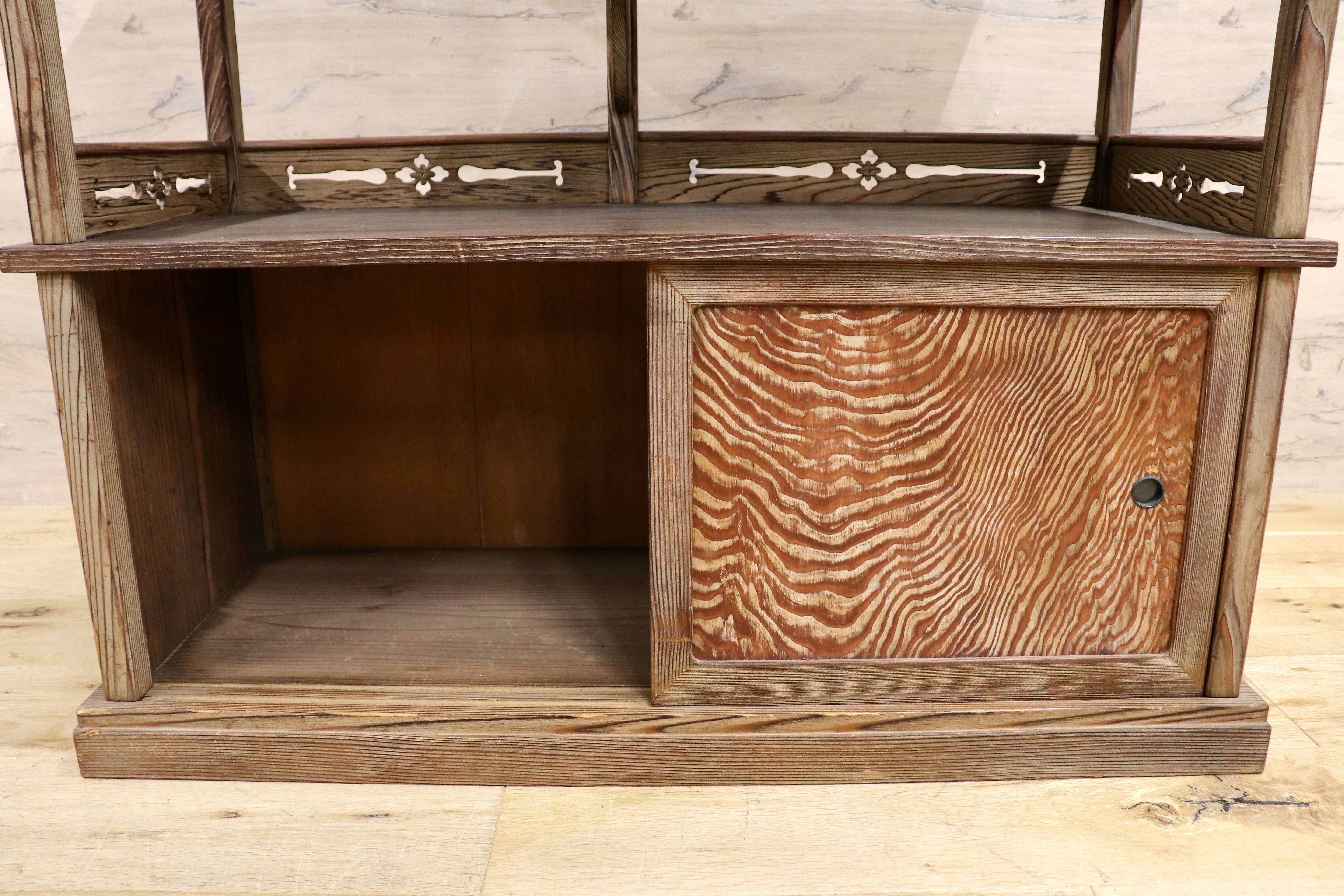 GMIS64○茶棚 茶箪笥 飾り棚 戸棚 無垢 透し彫り 和家具 和室 和モダン 古道具 古民家 アンティーク ヴィンテージ レトロ