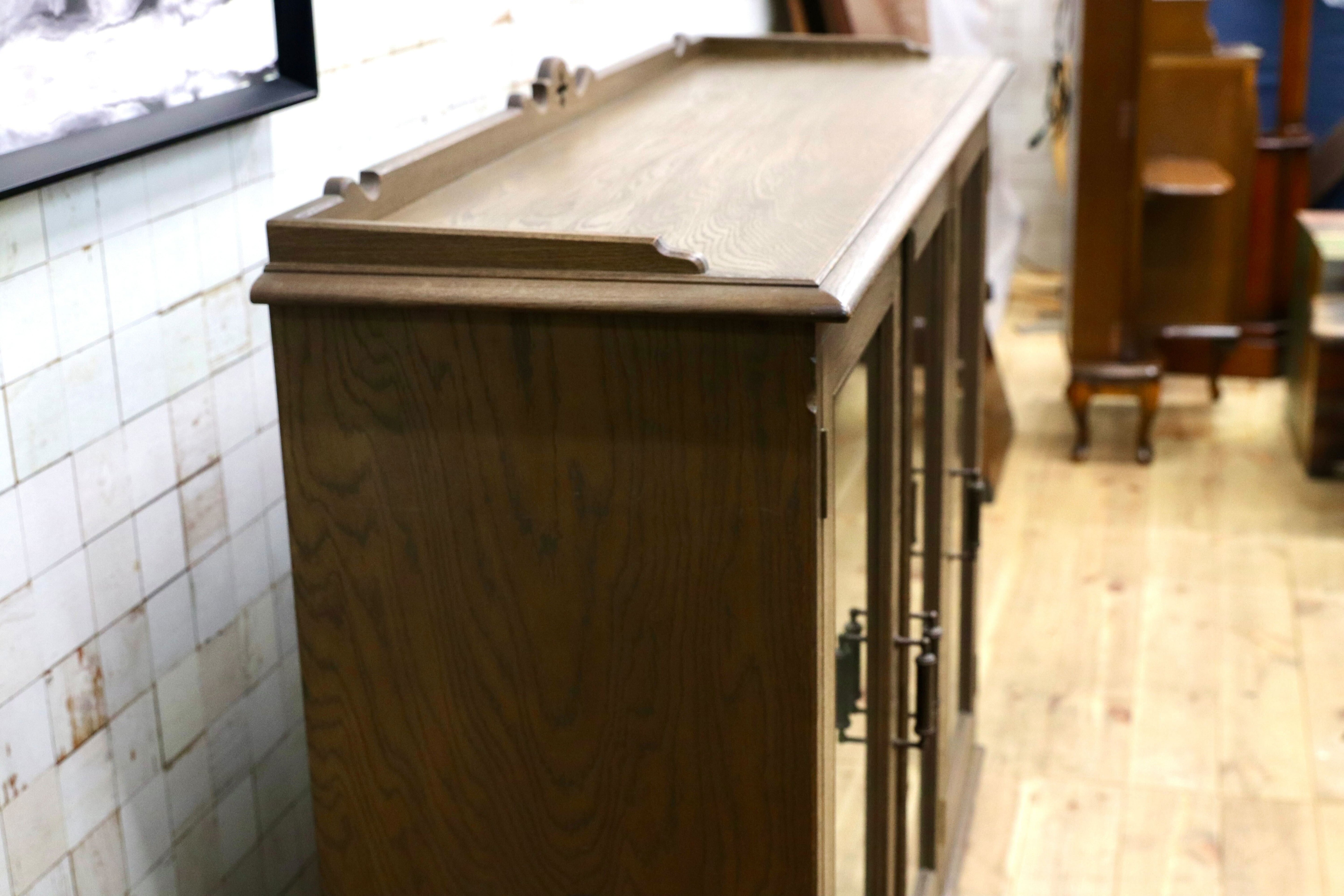 GMIK581○神戸洋家具 永田良介商店 サイドボード リビングボード キャビネット オーク 英国カントリー ヴィンテージ 稀少 アンティーク