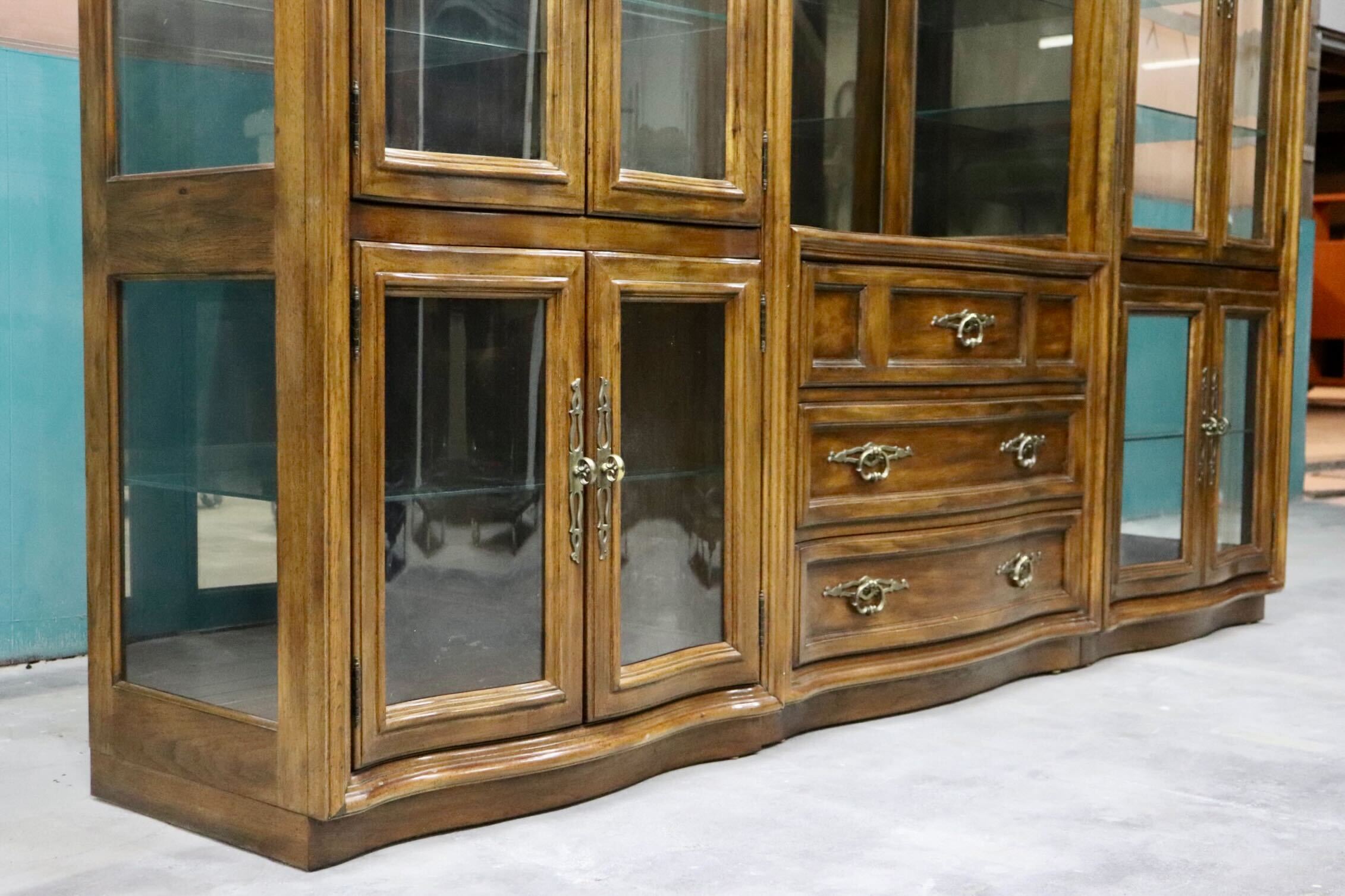 GMHK539○DREXEL HERITAGE /ドレクセルヘリテイジ Grand Villa グランドヴィラ ガラスキャビネット 飾り棚 最高級 約280万※発送不可