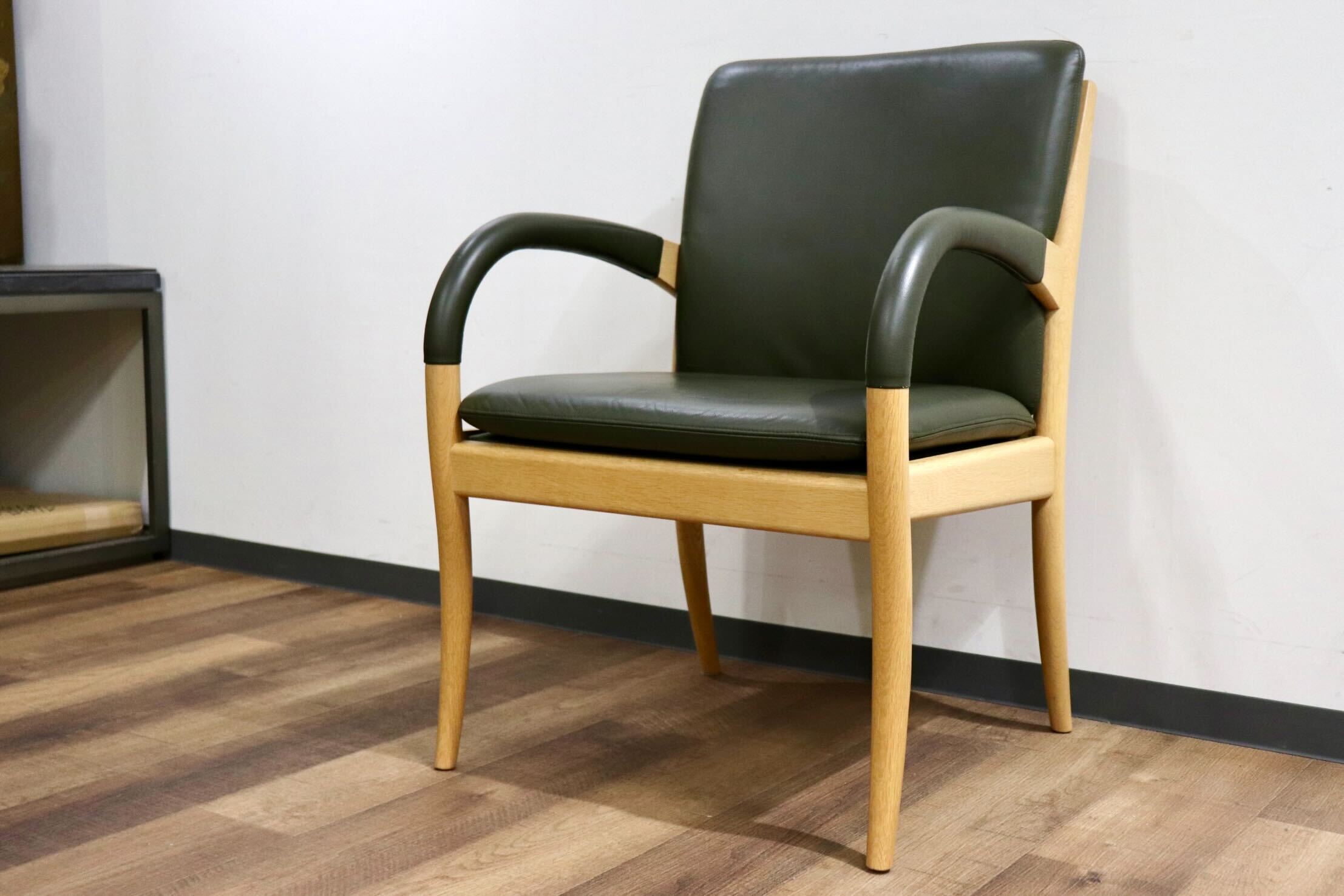 GMIH25D○匠工芸 / TAKUM Jazz アームチェア ダイニングチェア 椅子 チェア 国産家具 本革 グリーン オーク無垢材 検)カンディハウス