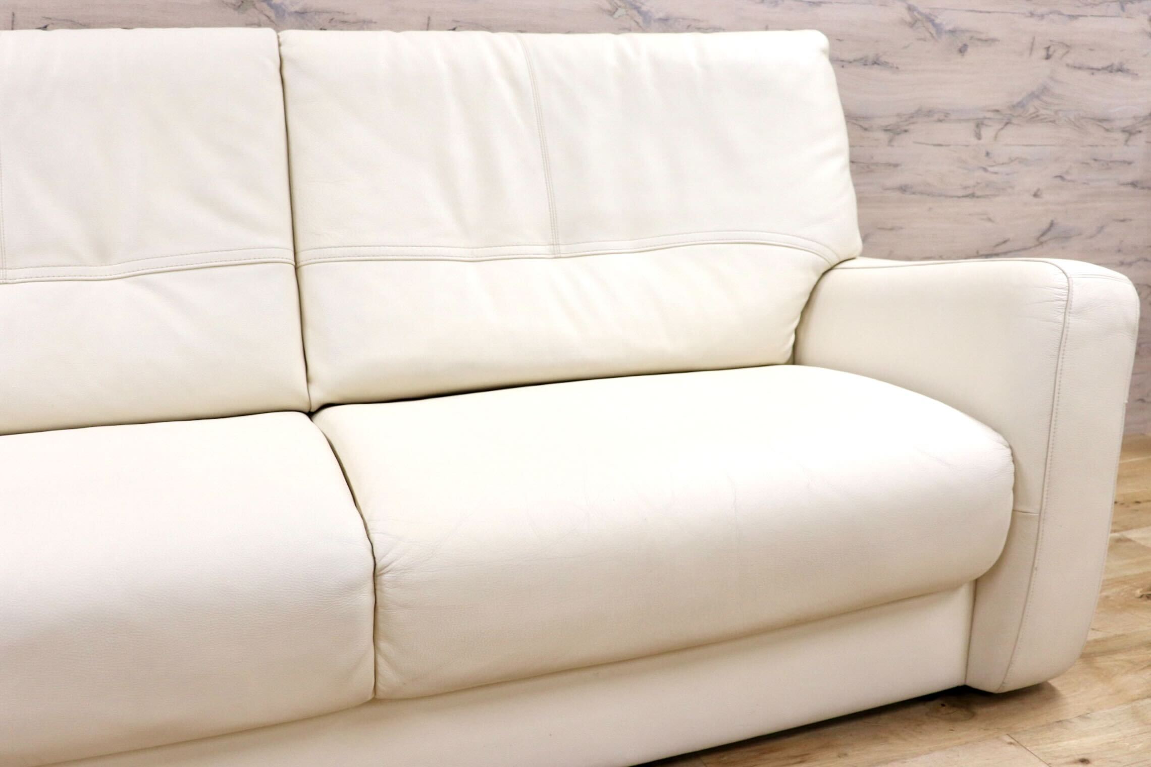 GMHK254C○karimoku / カリモク Direttore ディレトーレ 3人掛けソファ トリプルソファ 長椅子 本革 アイボリー モダン 国産家具