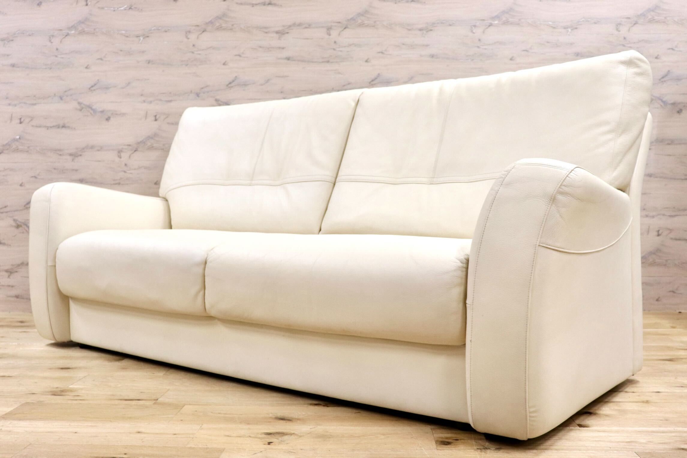 GMHK254C○karimoku / カリモク Direttore ディレトーレ 3人掛けソファ トリプルソファ 長椅子 本革 アイボリー モダン 国産家具