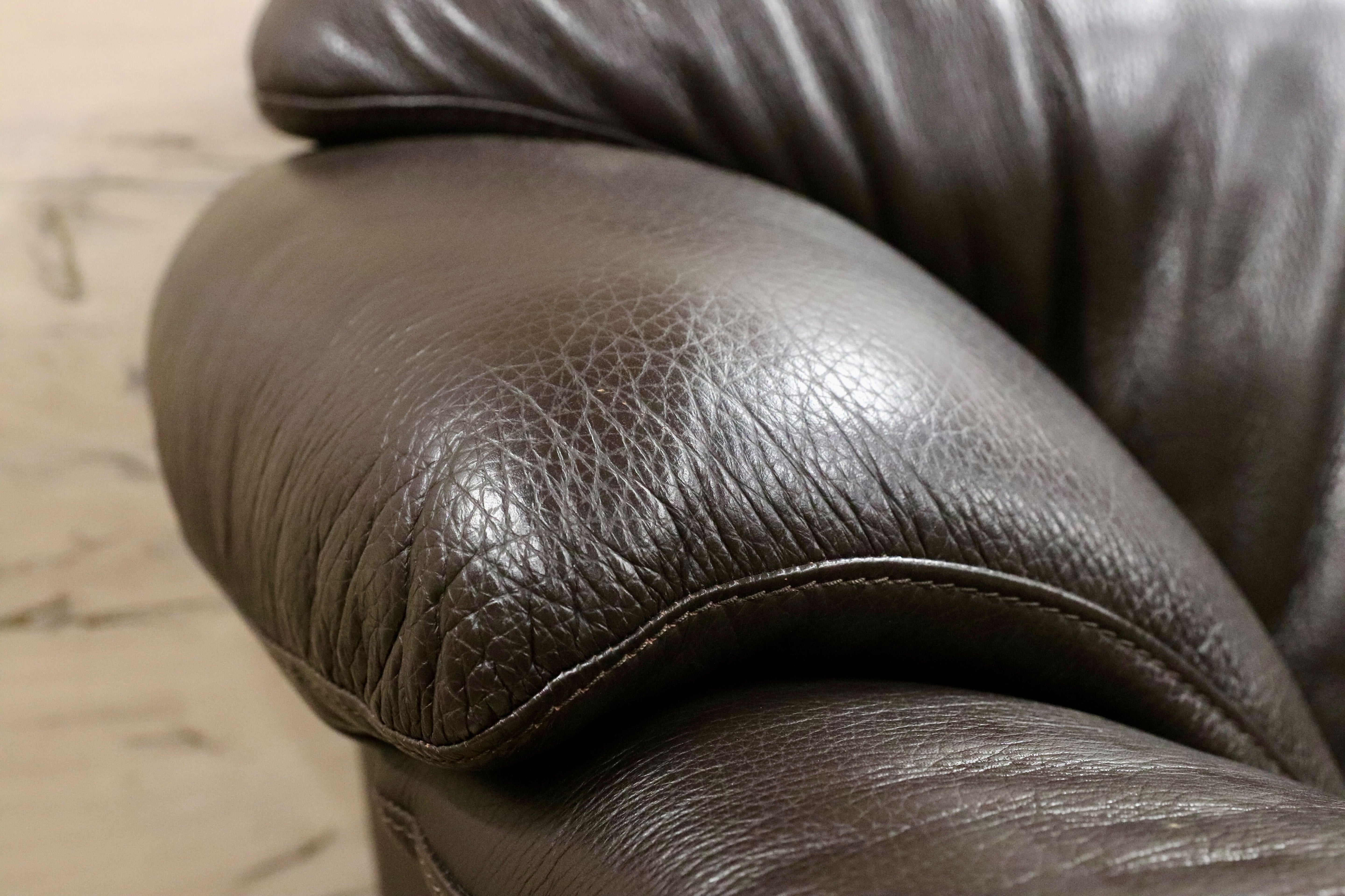 GMHF13A○IDC大塚家具 L/S Comfort-04 1人掛けソファ シングルソファ ラウンジチェア 総本革 ダークブラウン 約14万