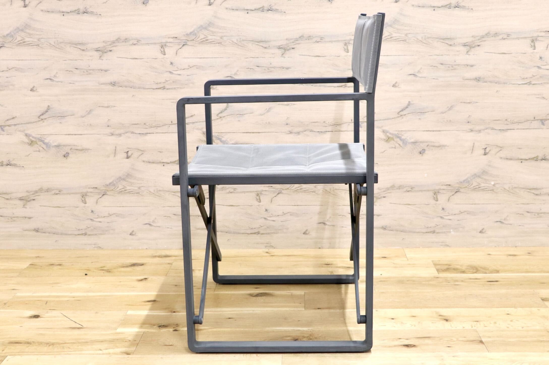 GMIH144B○ACTUS / アクタス LandNorm ランドノーム ディレクターチェア ガーデンチェア 折りたたみチェア グレー 屋外 テラス 展示品