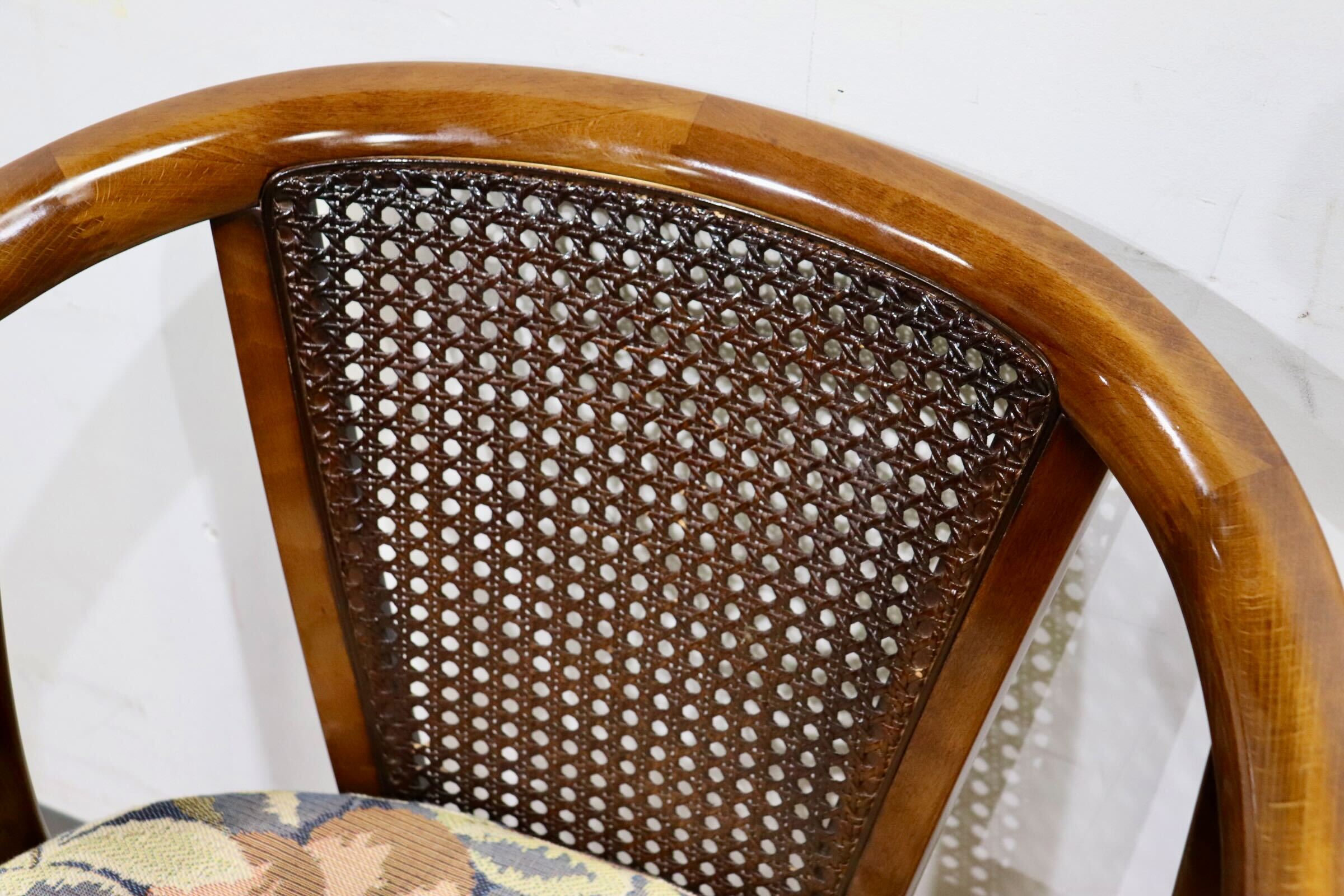 GMHH314A○karimoku / カリモク コロニアル ダイニングチェア 食卓椅子 キャスター付き ブナ材 ファブリック 花柄 モダン 国産家具