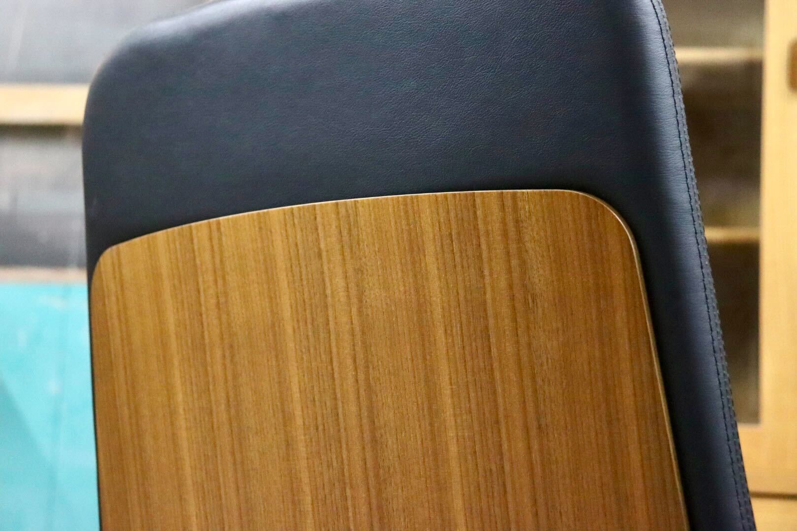 GMIK678B○okamura / オカムラ CRAFTIE クラフティー デスクチェア オフィスチェア アームチェア 本革 ウォールナット 定価約38万 展示品