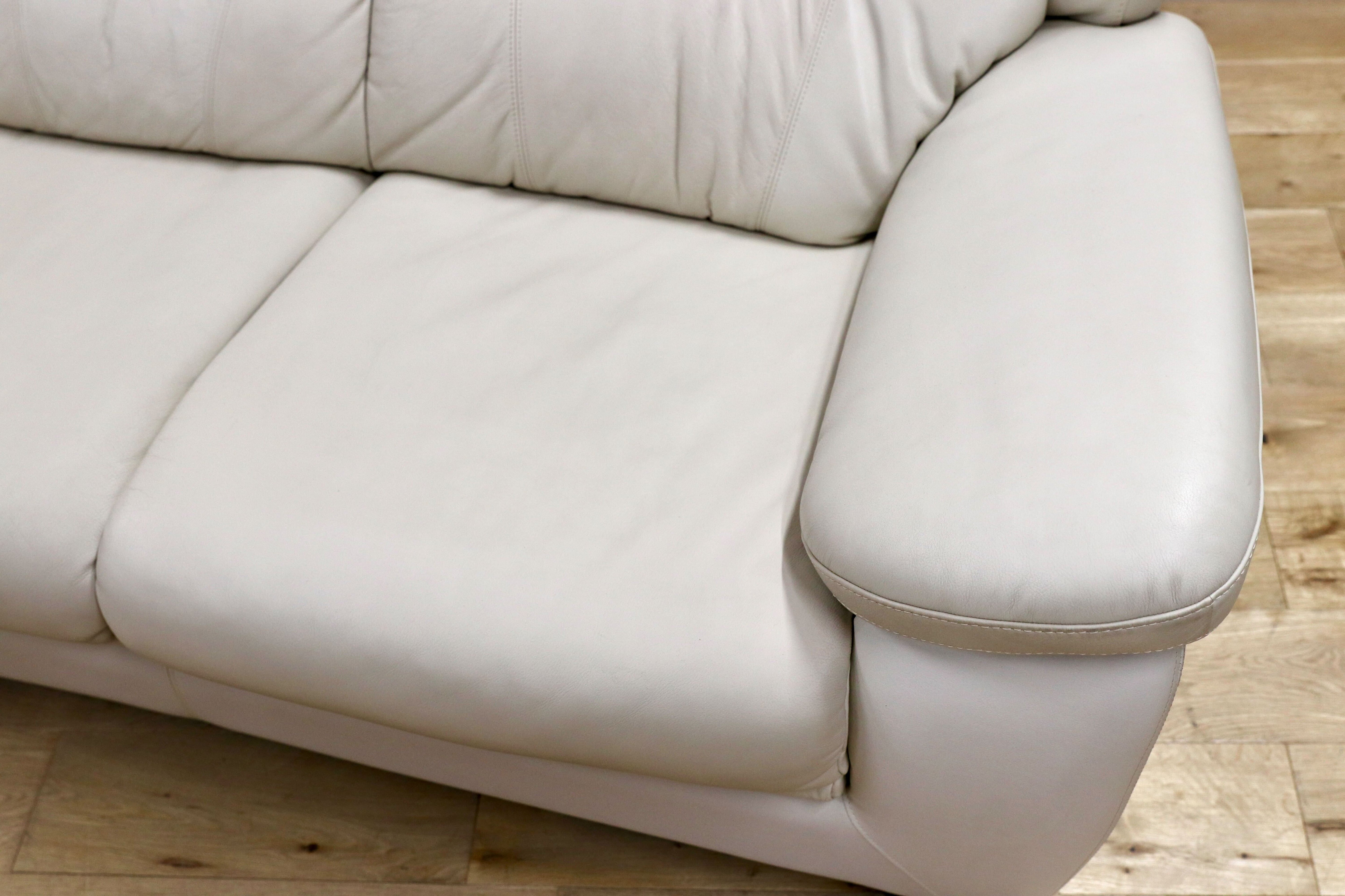 GMIH293○karimoku / カリモク 3人掛けソファ トリプルソファ 長椅子 本革 オフホワイト 国産家具 レザー ZT6503 定価約42万