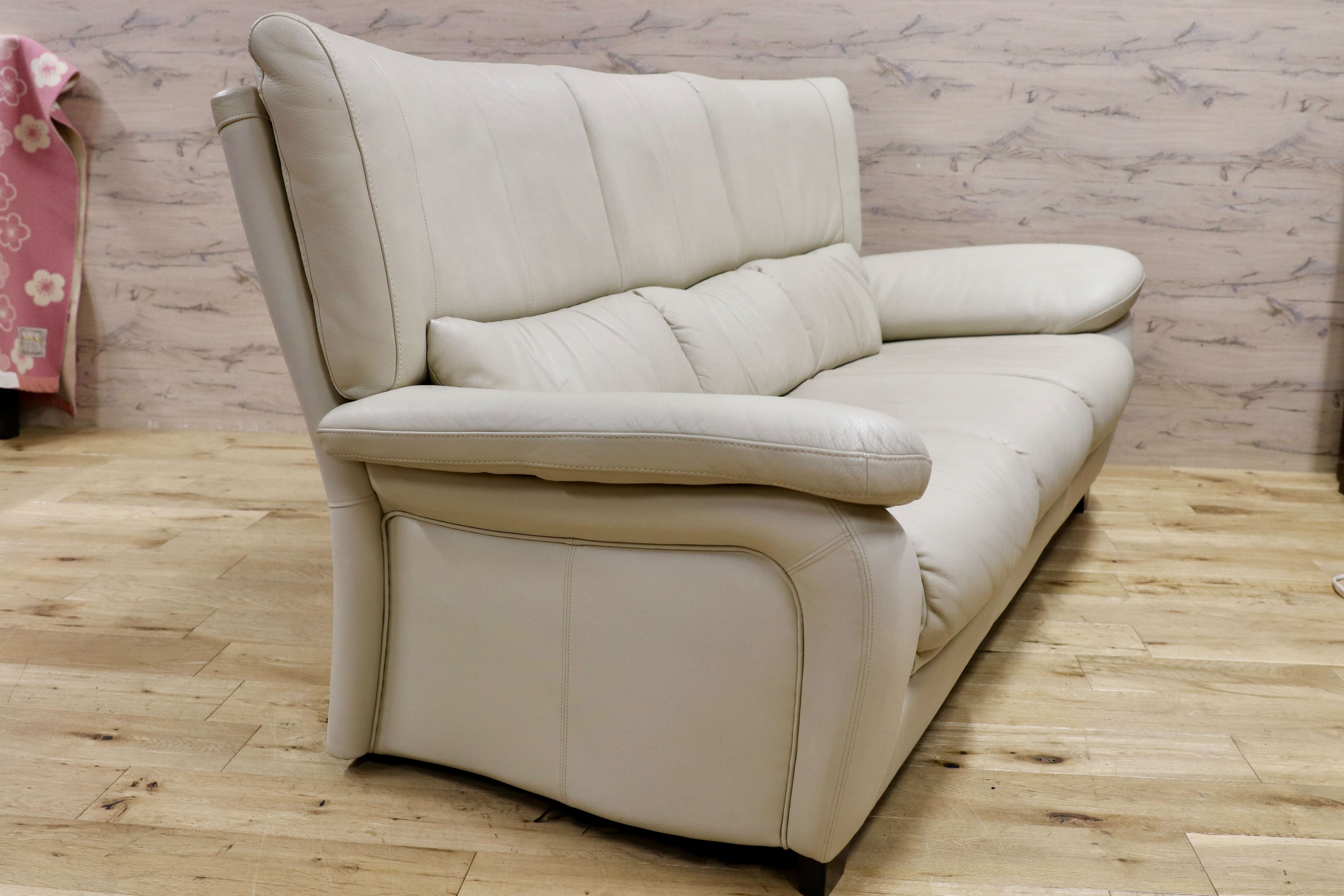 GMIH293○karimoku / カリモク 3人掛けソファ トリプルソファ 長椅子 本革 オフホワイト 国産家具 レザー ZT6503 定価約42万