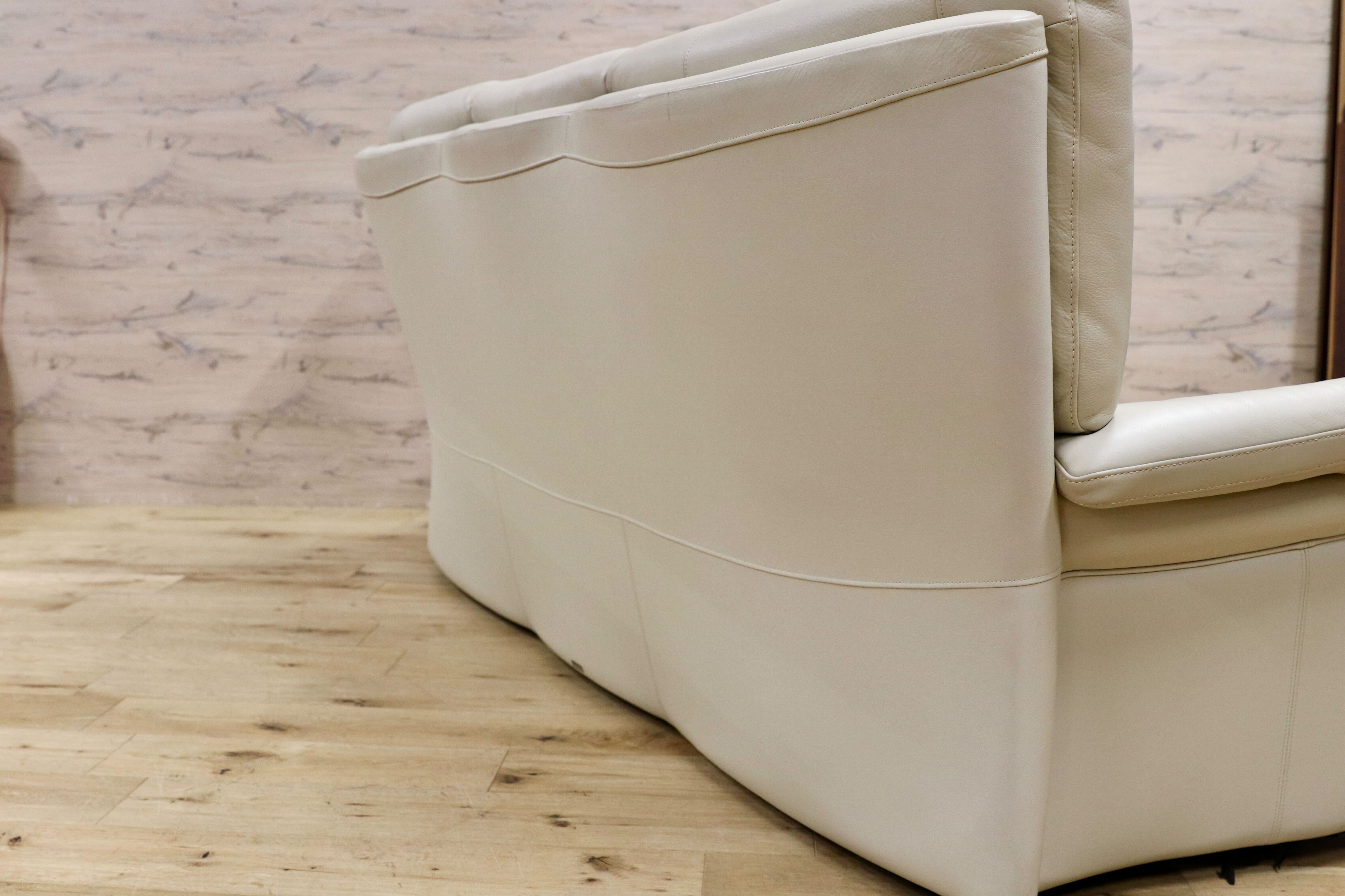 GMIH293○karimoku / カリモク 3人掛けソファ トリプルソファ 長椅子 本革 オフホワイト 国産家具 レザー ZT6503 定価約42万