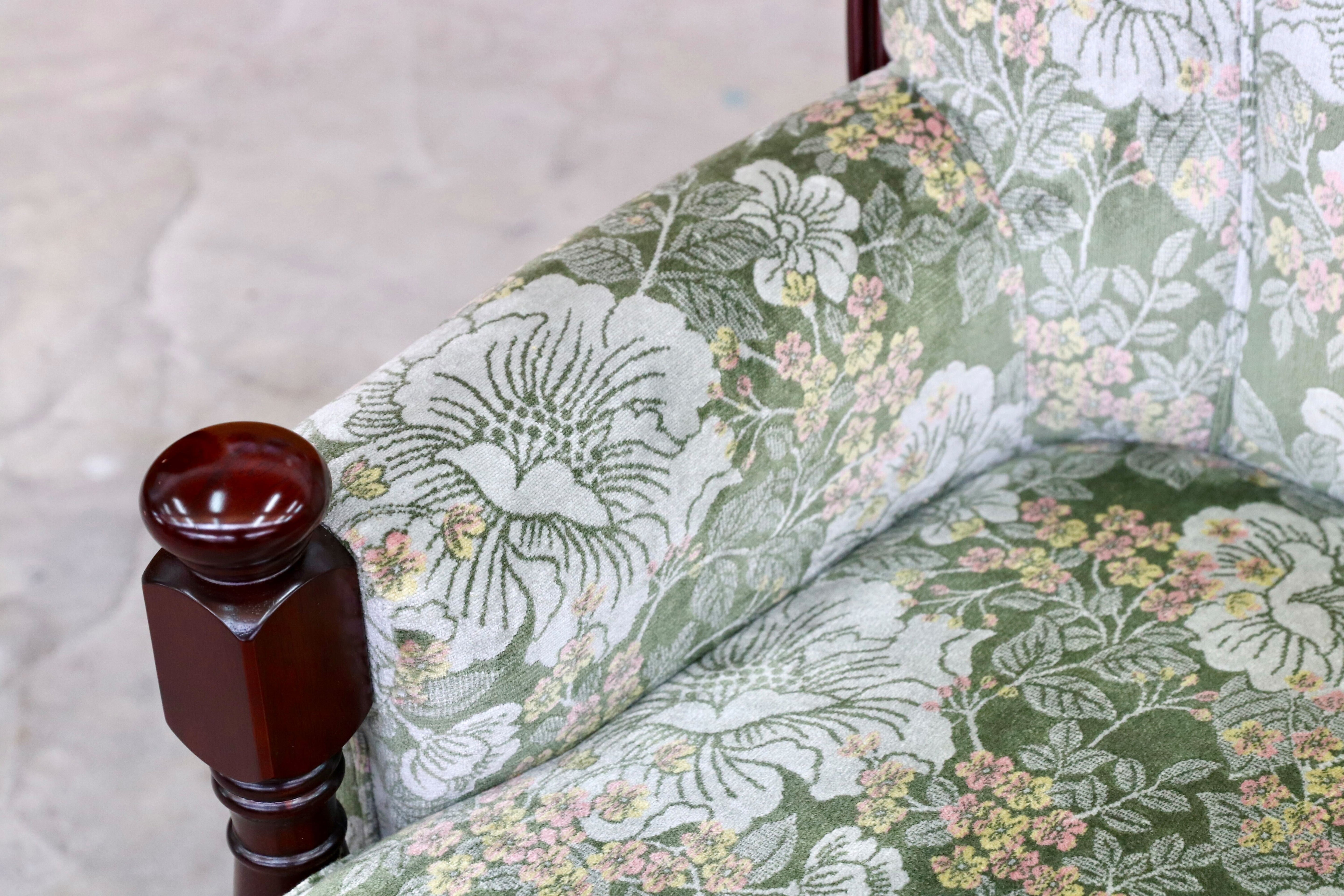 GMIH53○karimoku / カリモク コロニアル 1人掛けソファ シングルソファ ラウンジチェア 国産家具 ファブリック 花柄 定価約10.4万