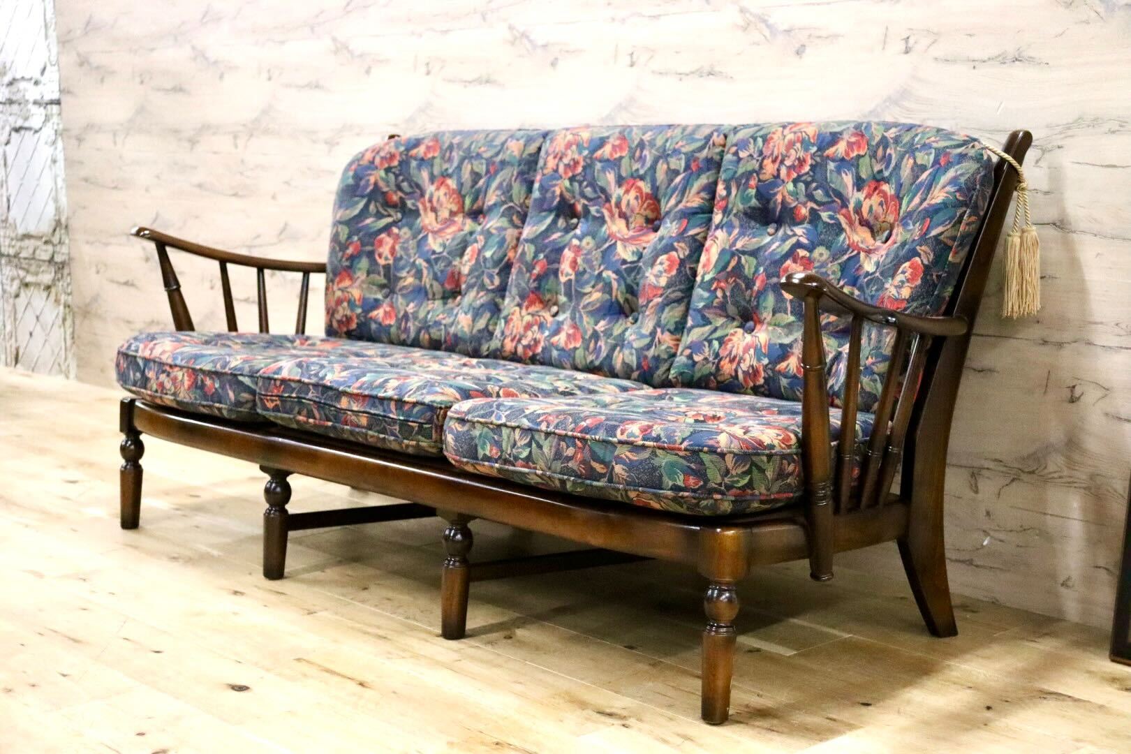 GMGS182○karimoku / カリモク コロニアル 3人掛けソファ トリプル  