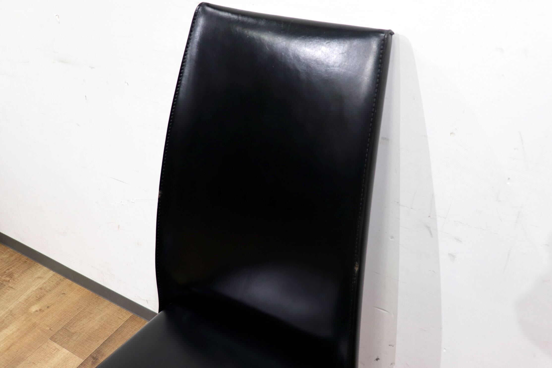 GMHN288C○FRAG / フラッグ LATINA ダイニングチェア アームレスチェア ハイバックチェア 椅子 ブラック 本革 イタリア製 検)カッテラン