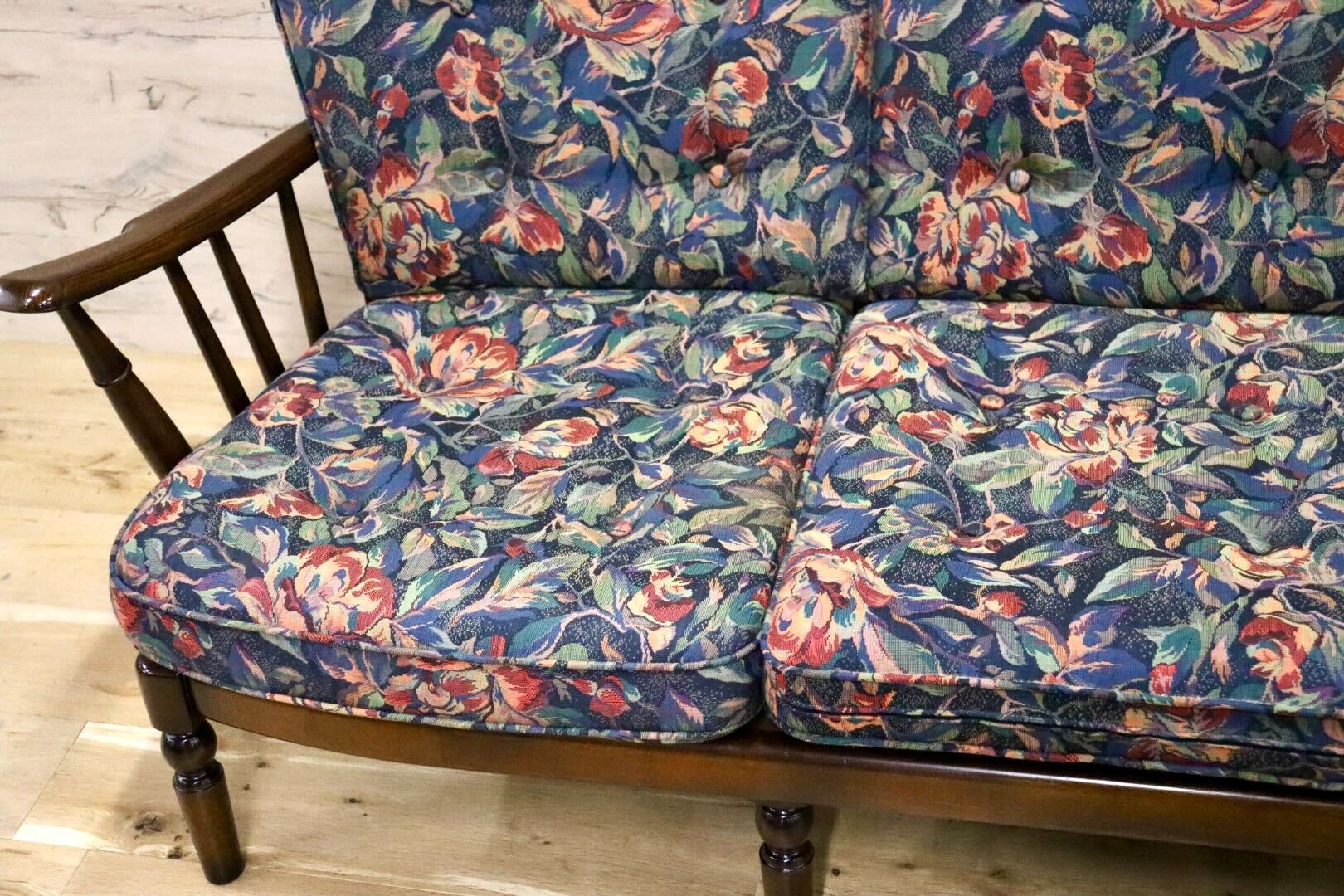 GMGS182○karimoku / カリモク コロニアル 3人掛けソファ トリプルソファ 長椅子 ファブリック 花柄 カントリー レトロ 国産家具