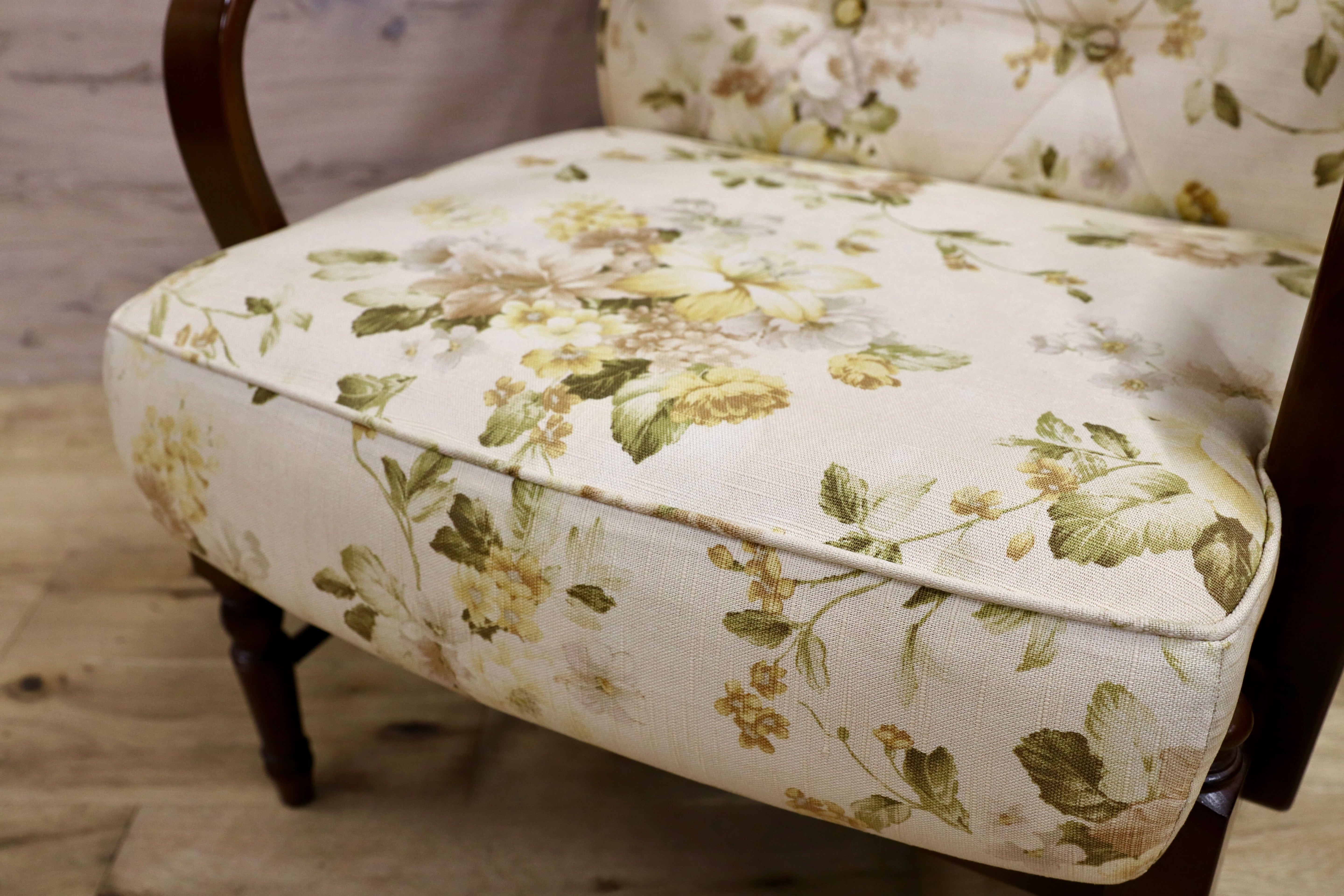 GMHH38C○karimoku / カリモク アームチェア 1人掛けソファ シングルソファ ラウンジチェア 安楽椅子 ファブリック 花柄 コロニアル