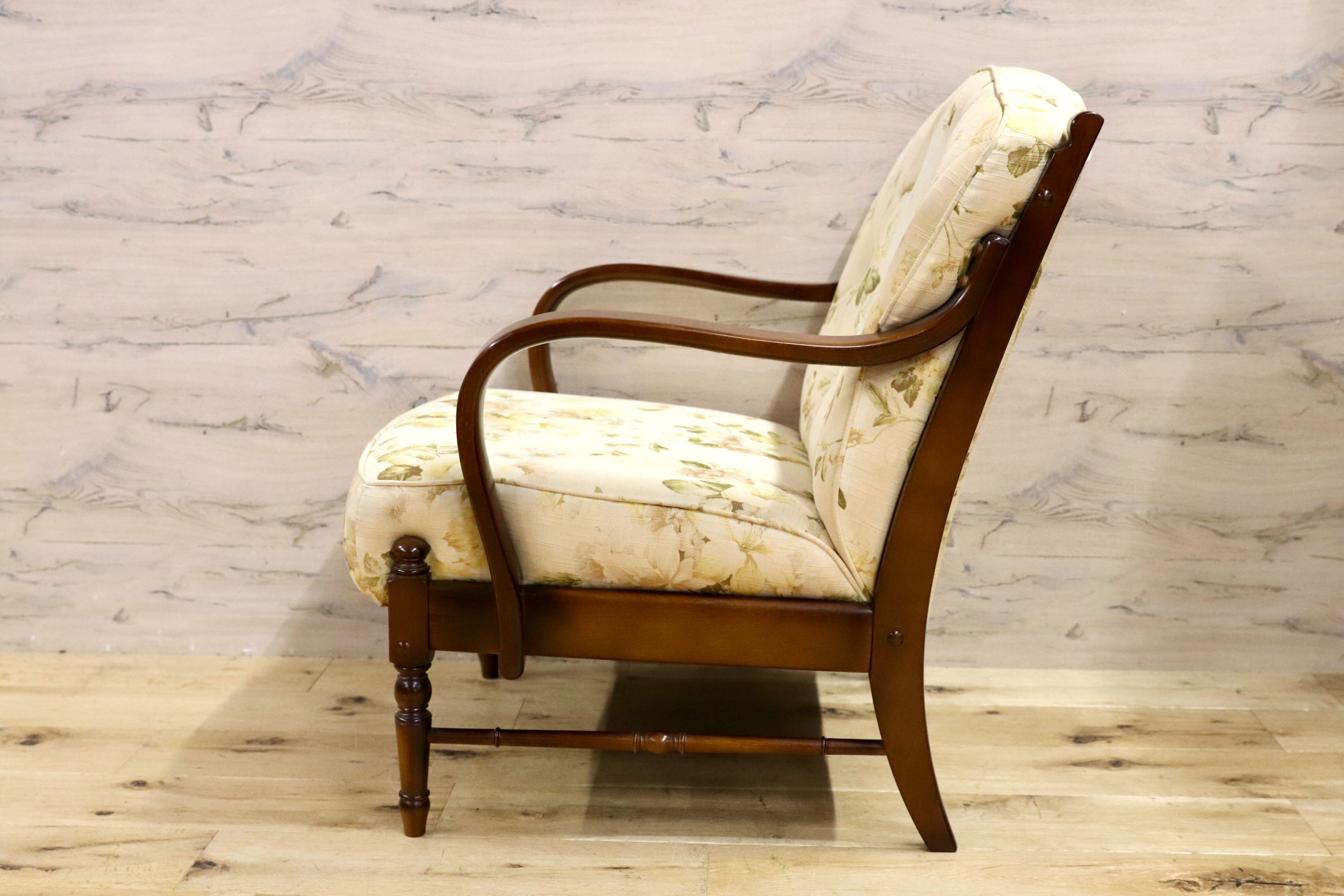 GMHH38C○karimoku / カリモク アームチェア 1人掛けソファ シングルソファ ラウンジチェア 安楽椅子 ファブリック 花柄 コロニアル