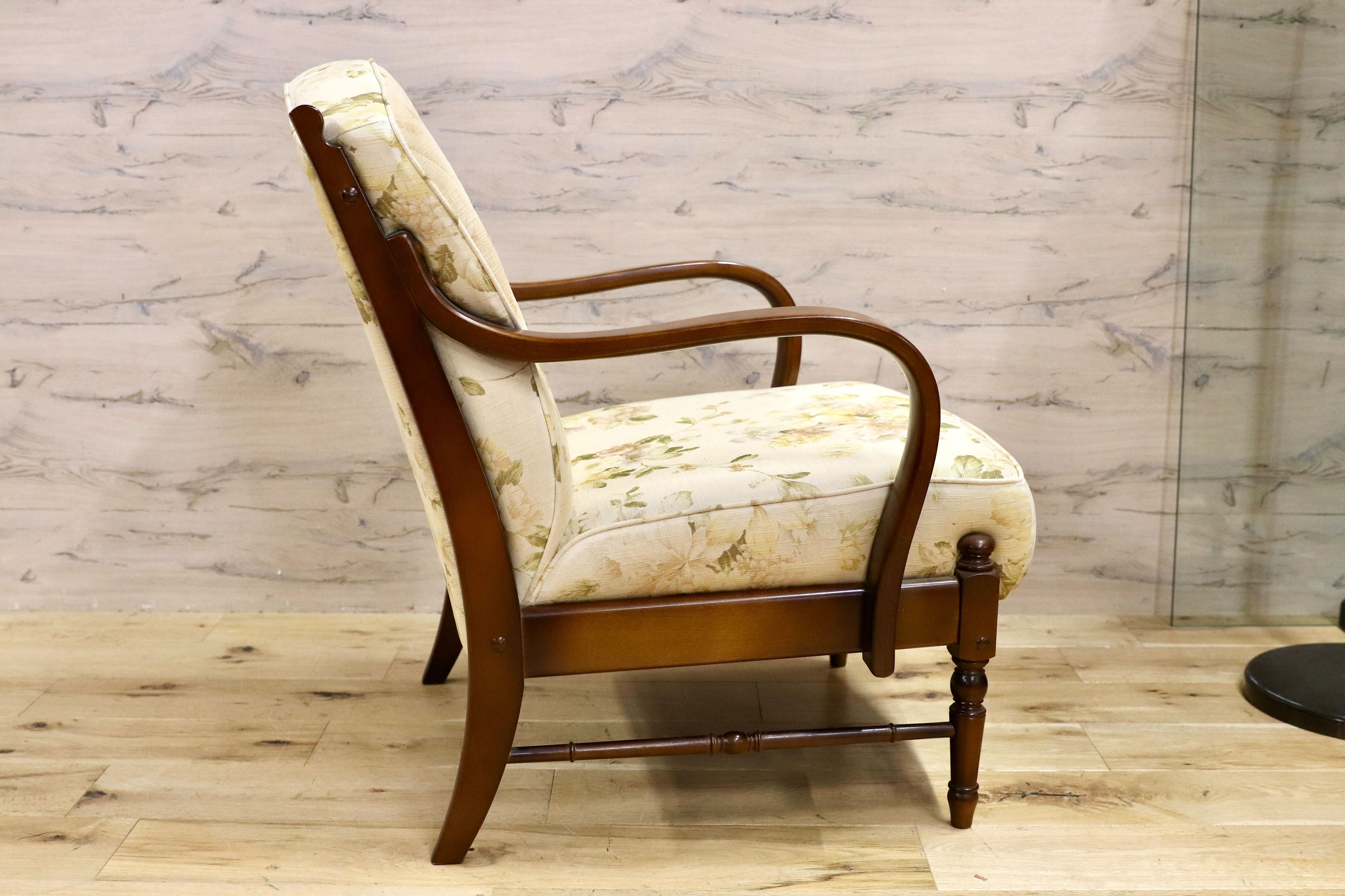 GMHH38C○karimoku / カリモク アームチェア 1人掛けソファ シングルソファ ラウンジチェア 安楽椅子 ファブリック 花柄 コロニアル