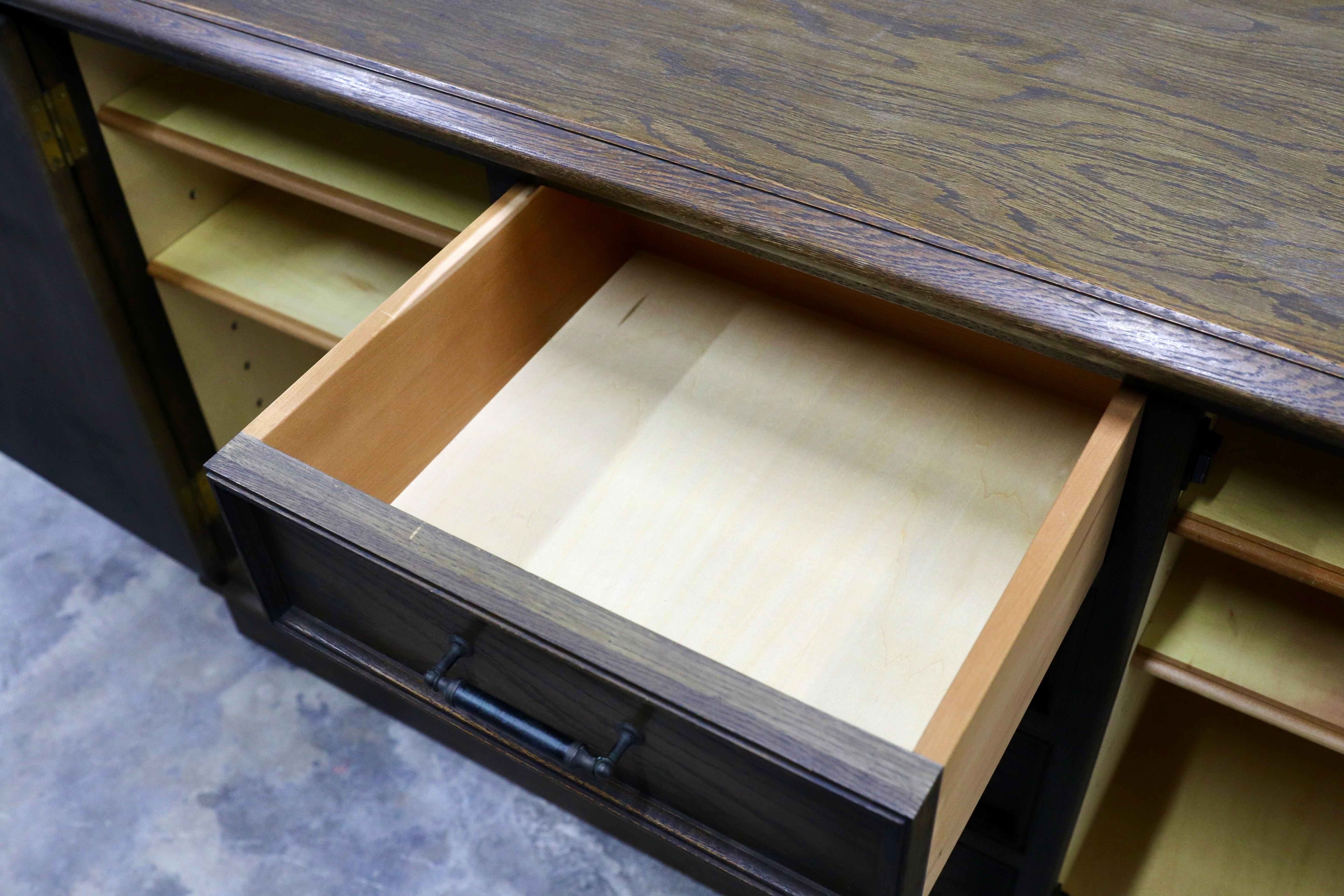 GMIK626○神戸洋家具 永田良介商店 サイドボード リビングボード 楢材 英国カントリー クラシック ヴィンテージ アンティーク